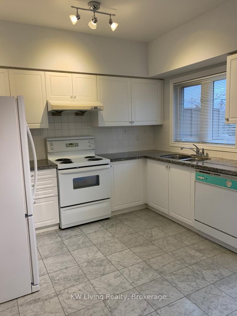 9133 Bayview Avenue Th76 Property Photo 5