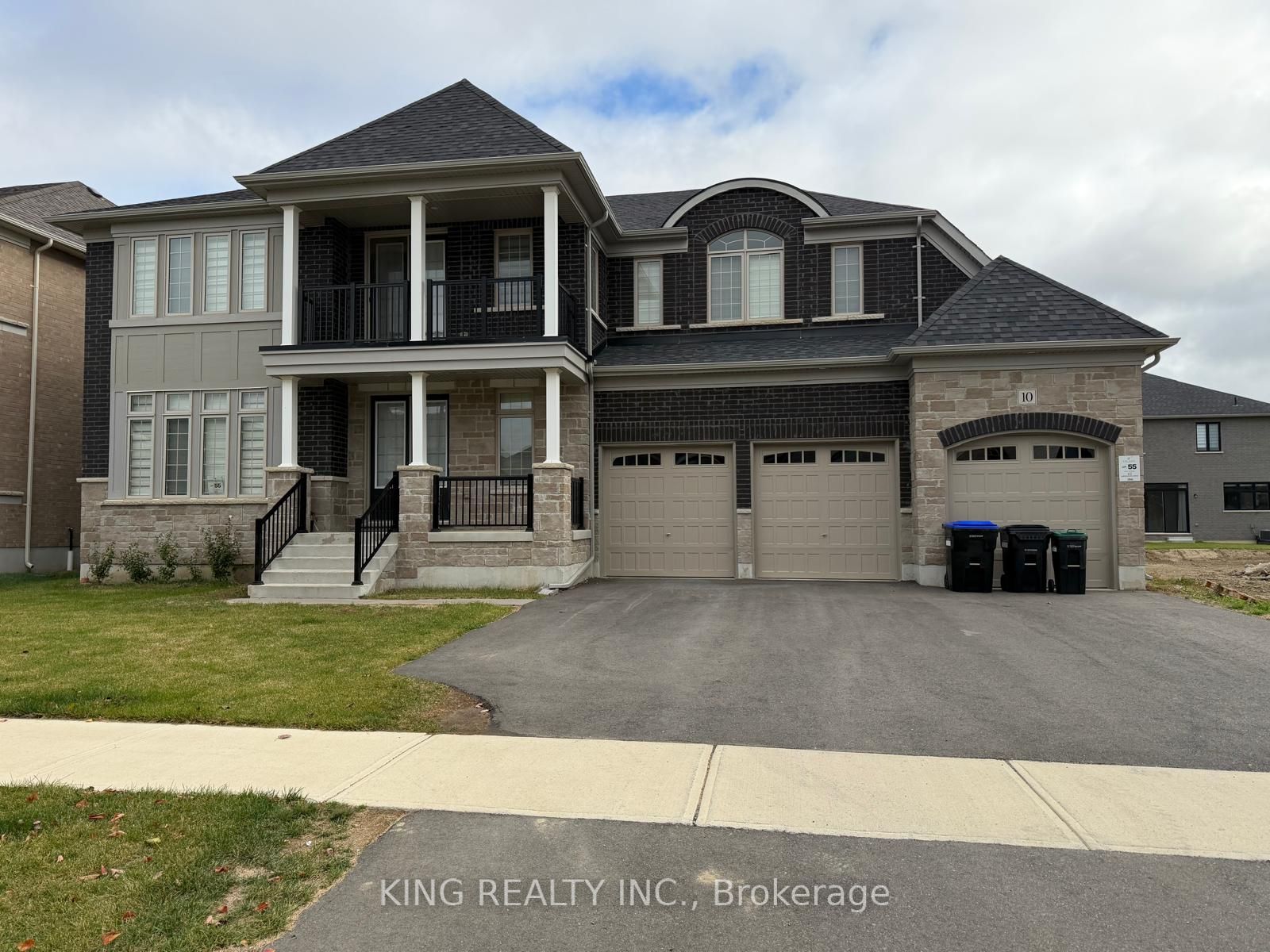 10 Alderwood Drive Property Photo 1