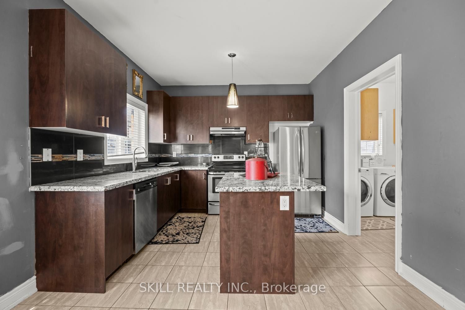 1390 Dallman Street Property Photo 21