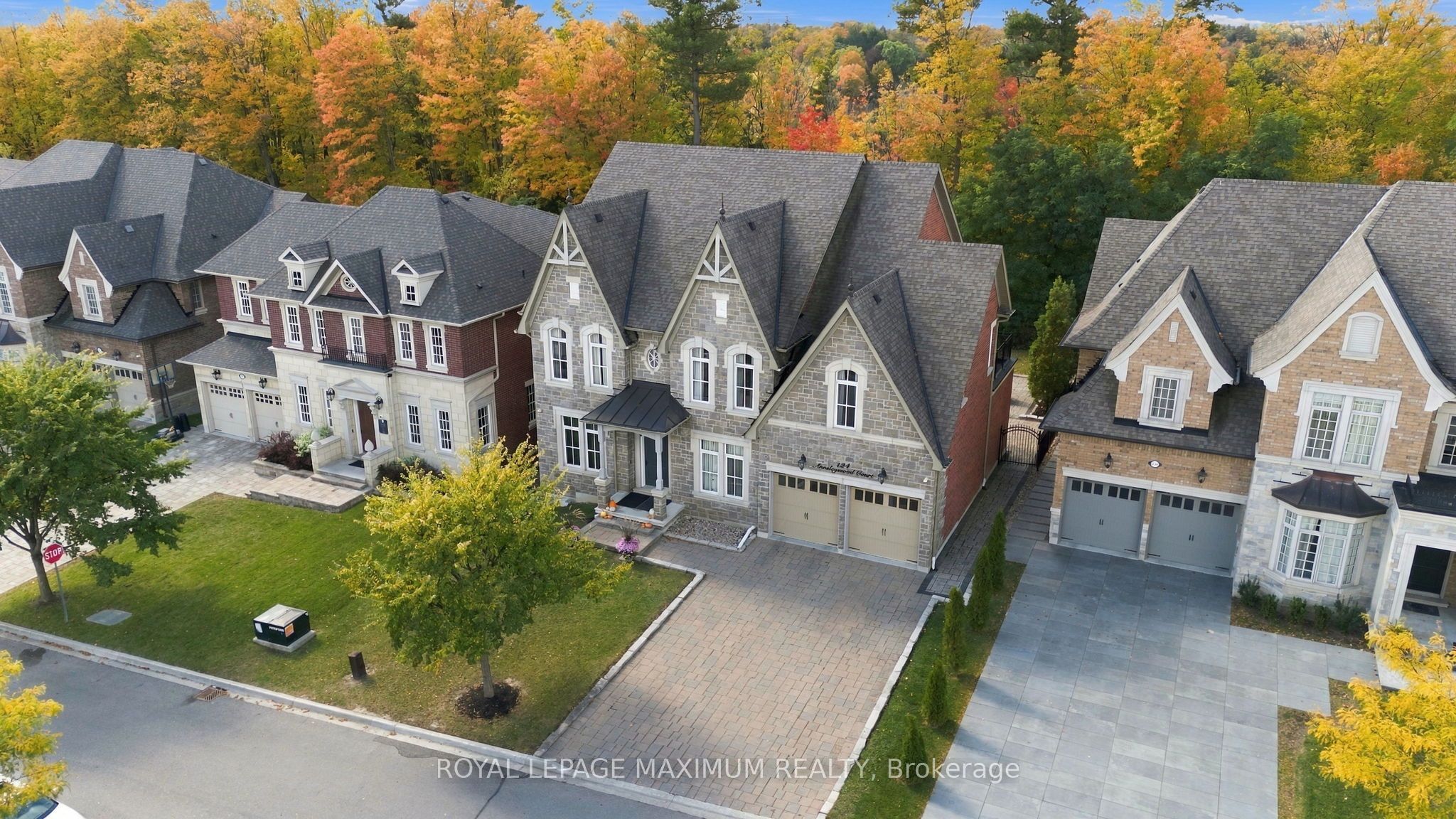 124 Annsleywood Court Property Photo 1