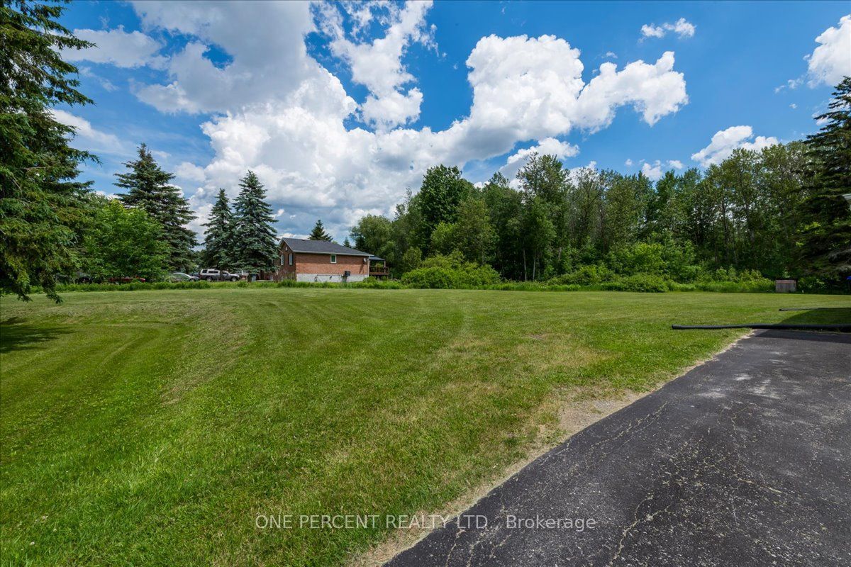 1235 Gilford Road Property Photo 2