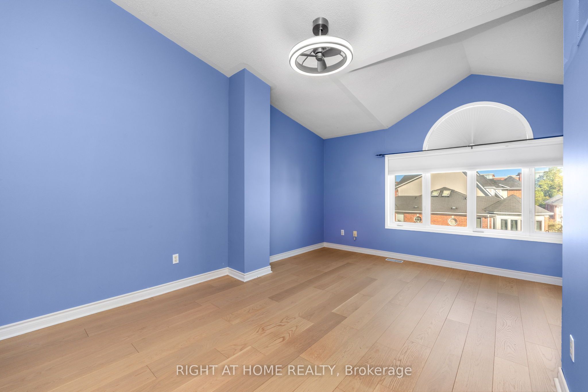 18 Clark Avenue W 176 Property Photo 21