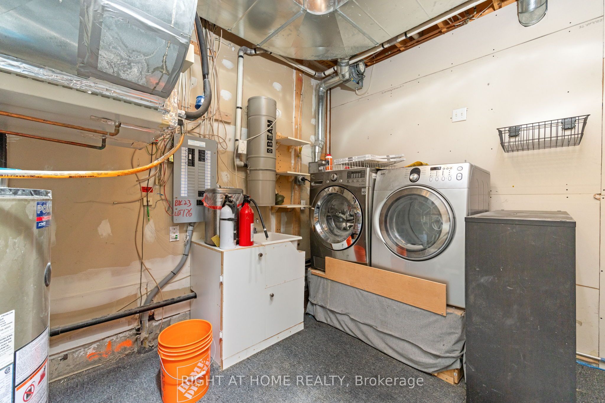 18 Clark Avenue W 176 Property Photo 28