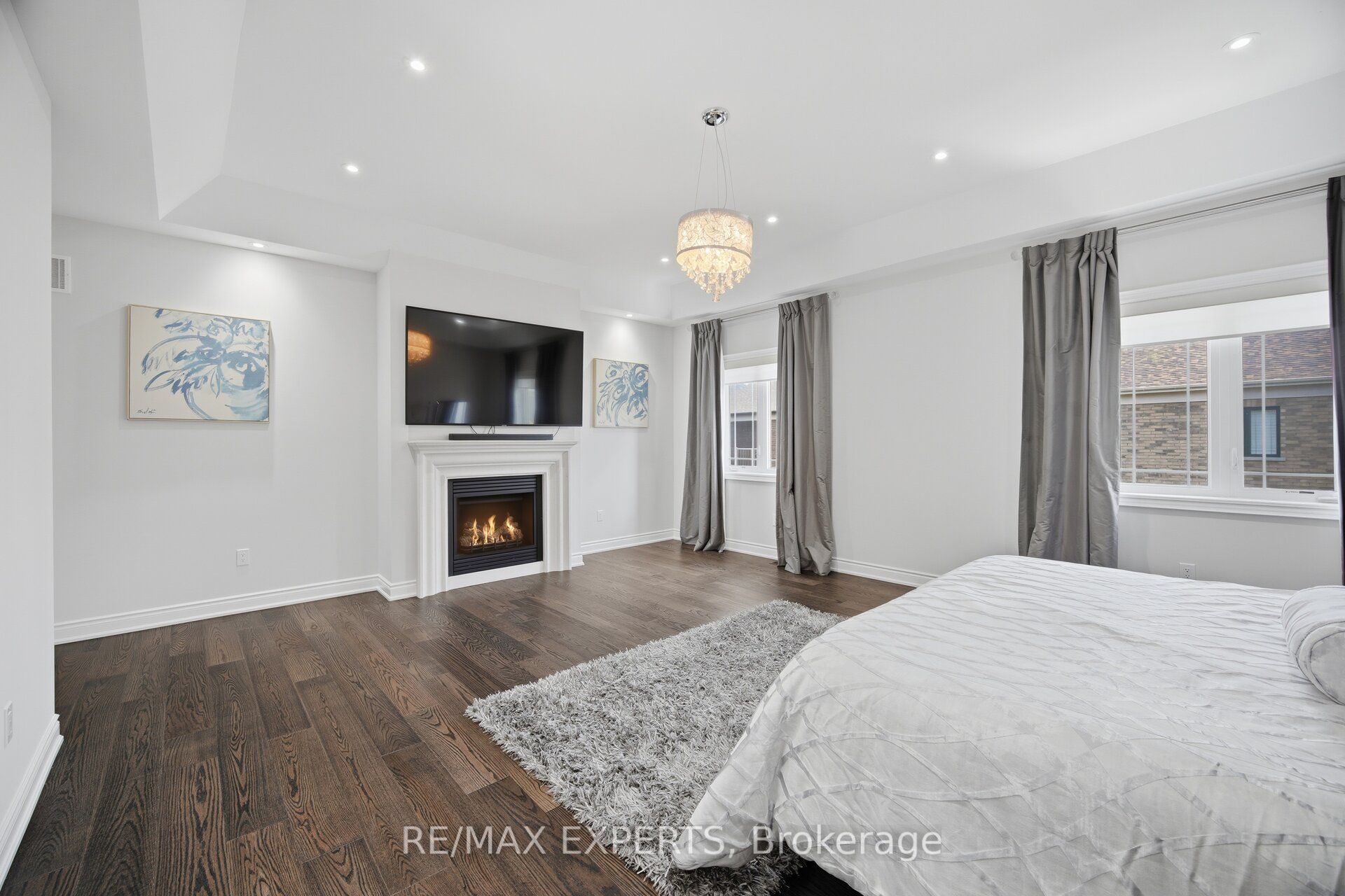 91 Woodgate Pines Drive Property Photo 29