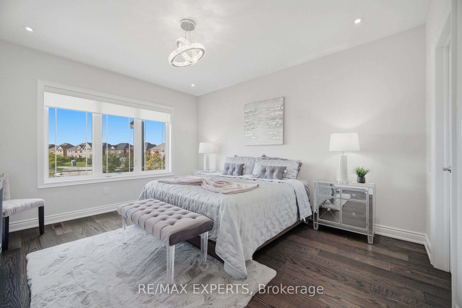 91 Woodgate Pines Drive Property Photo 35