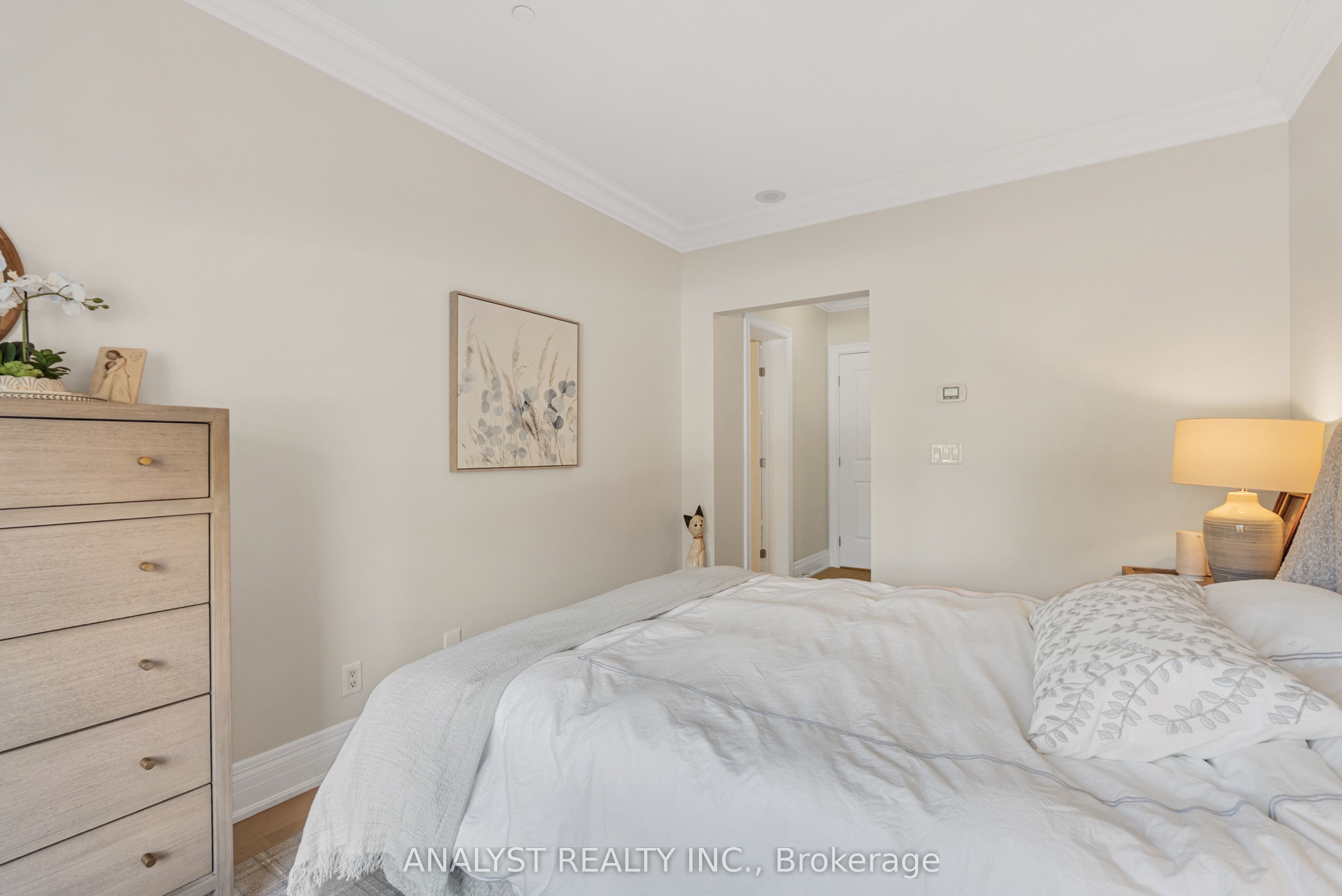80 Burns Boulevard 204 Property Photo 17