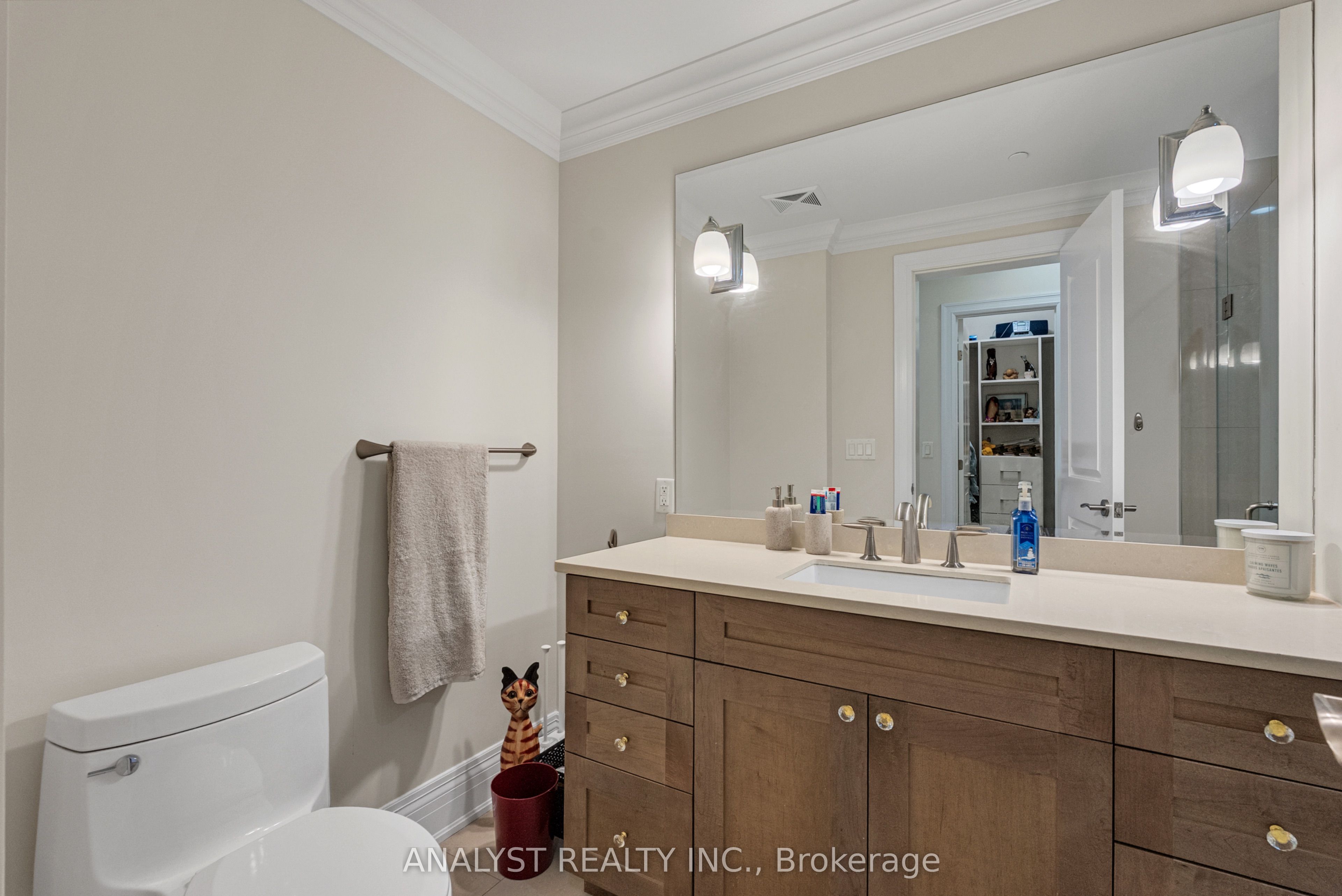 80 Burns Boulevard 204 Property Photo 18