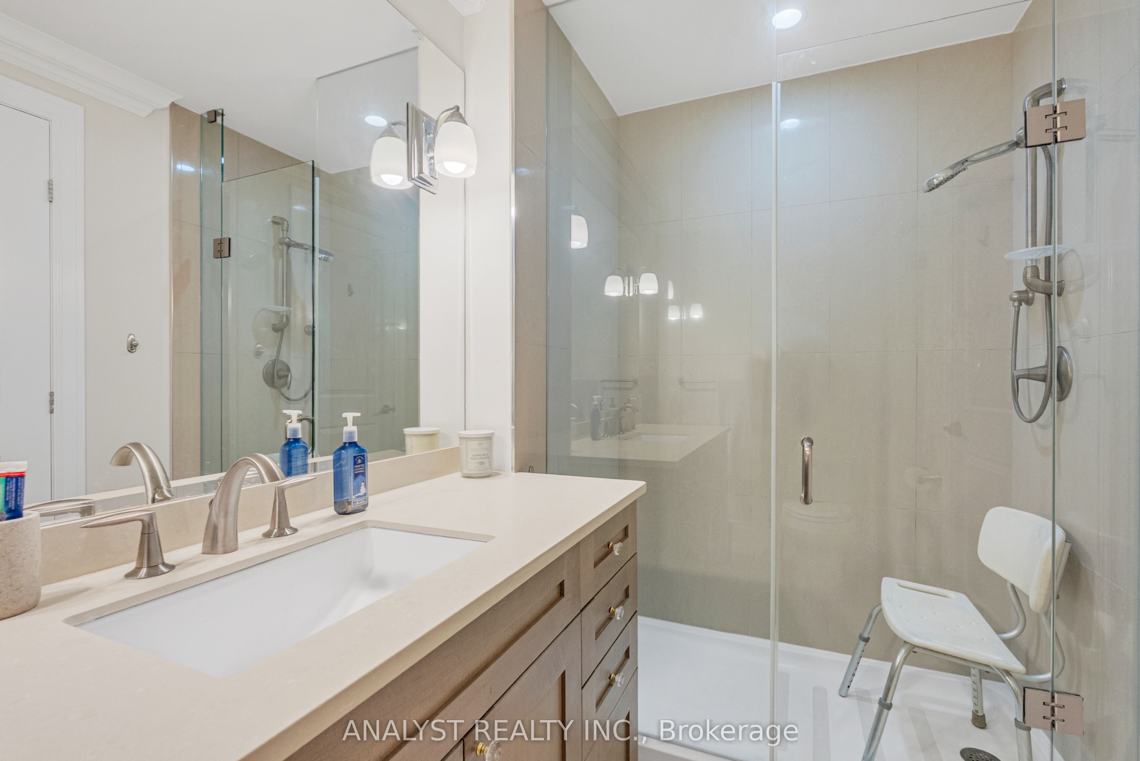 80 Burns Boulevard 204 Property Photo 19