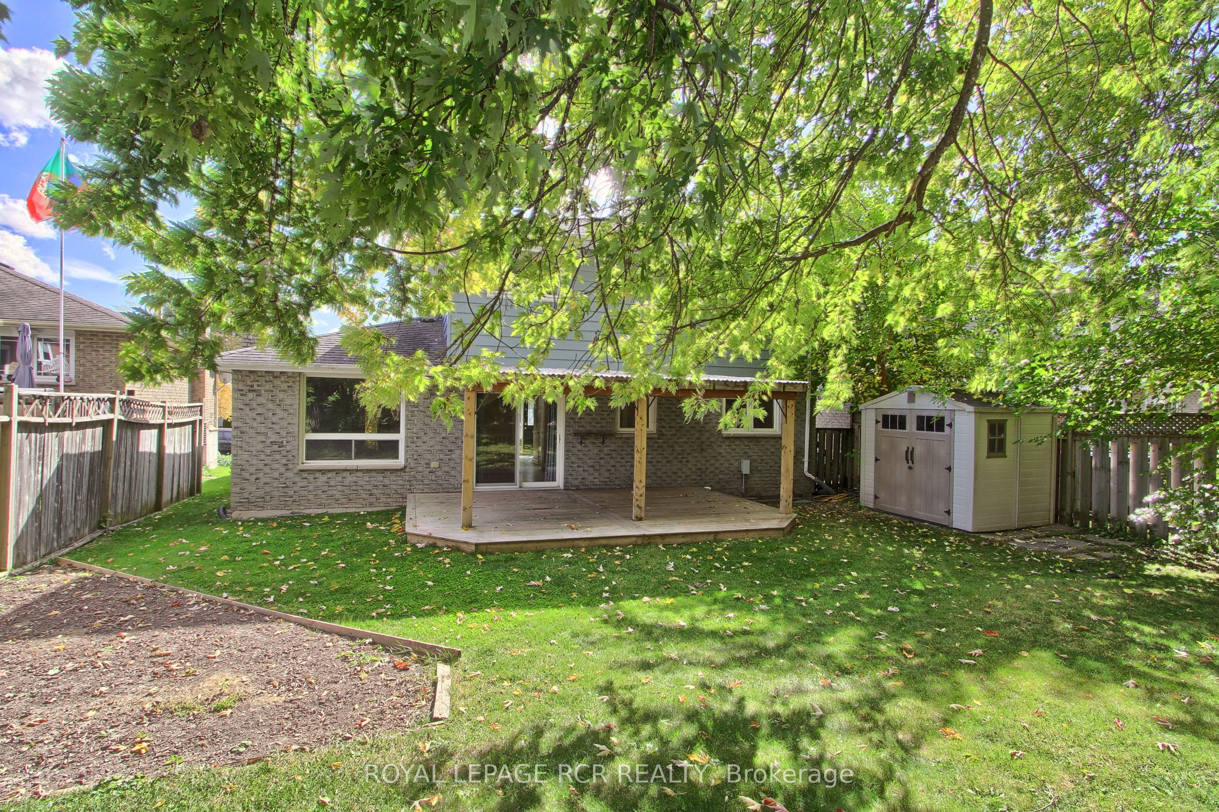 43 Crown Crescent Property Photo 42