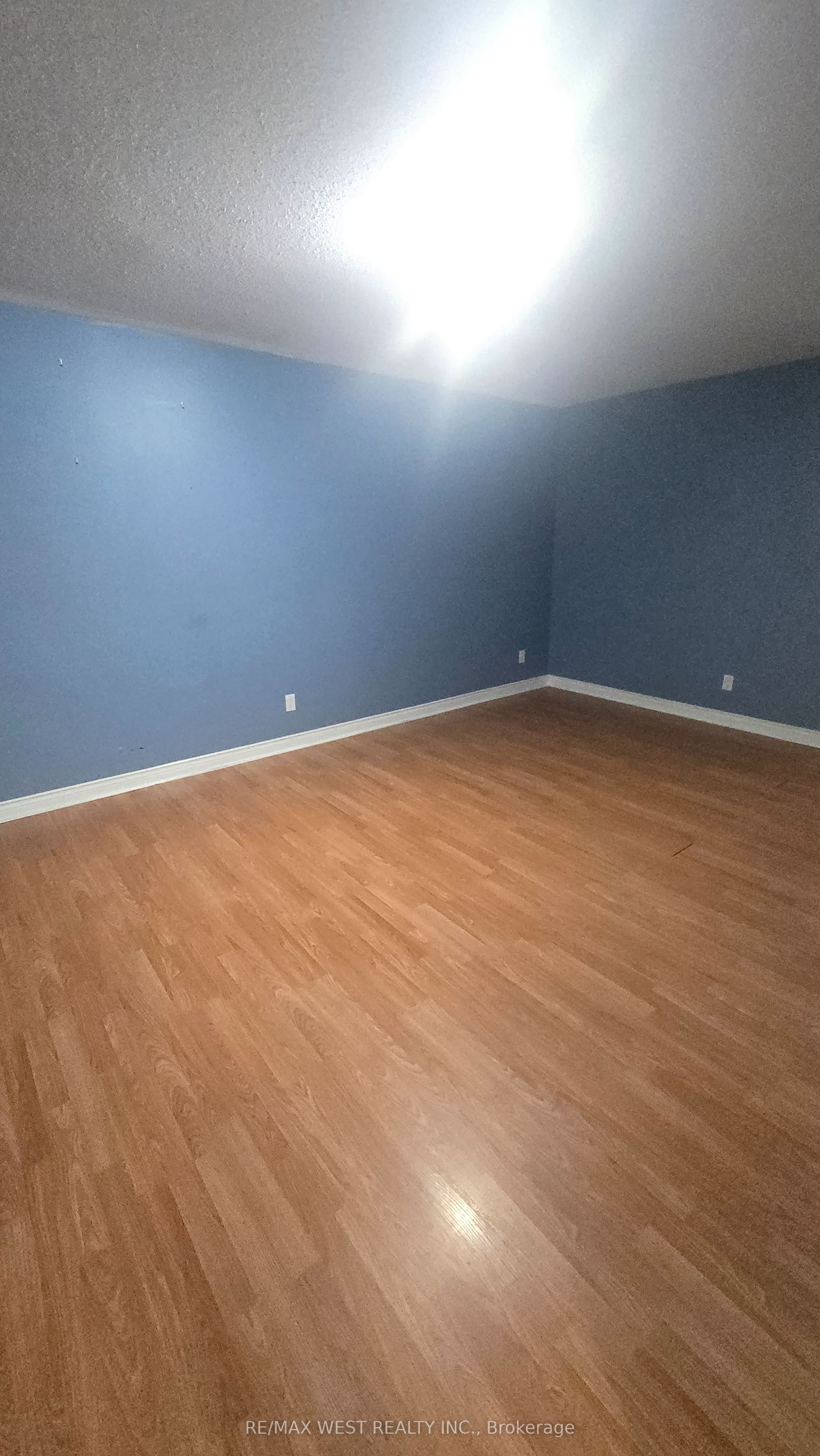 5427 Yonge Street Property Photo 4
