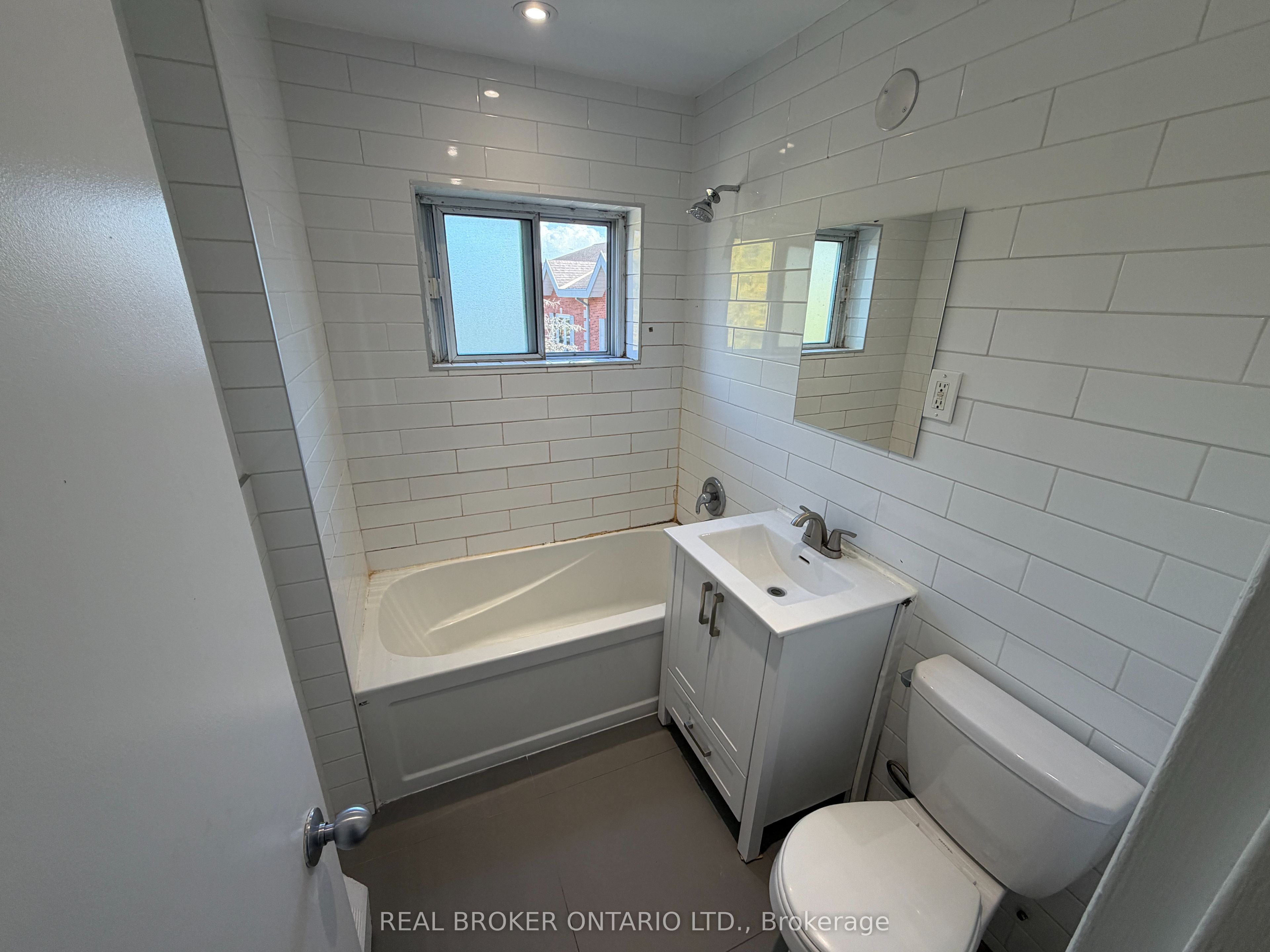 50 Benson Avenue 202 Property Photo 7