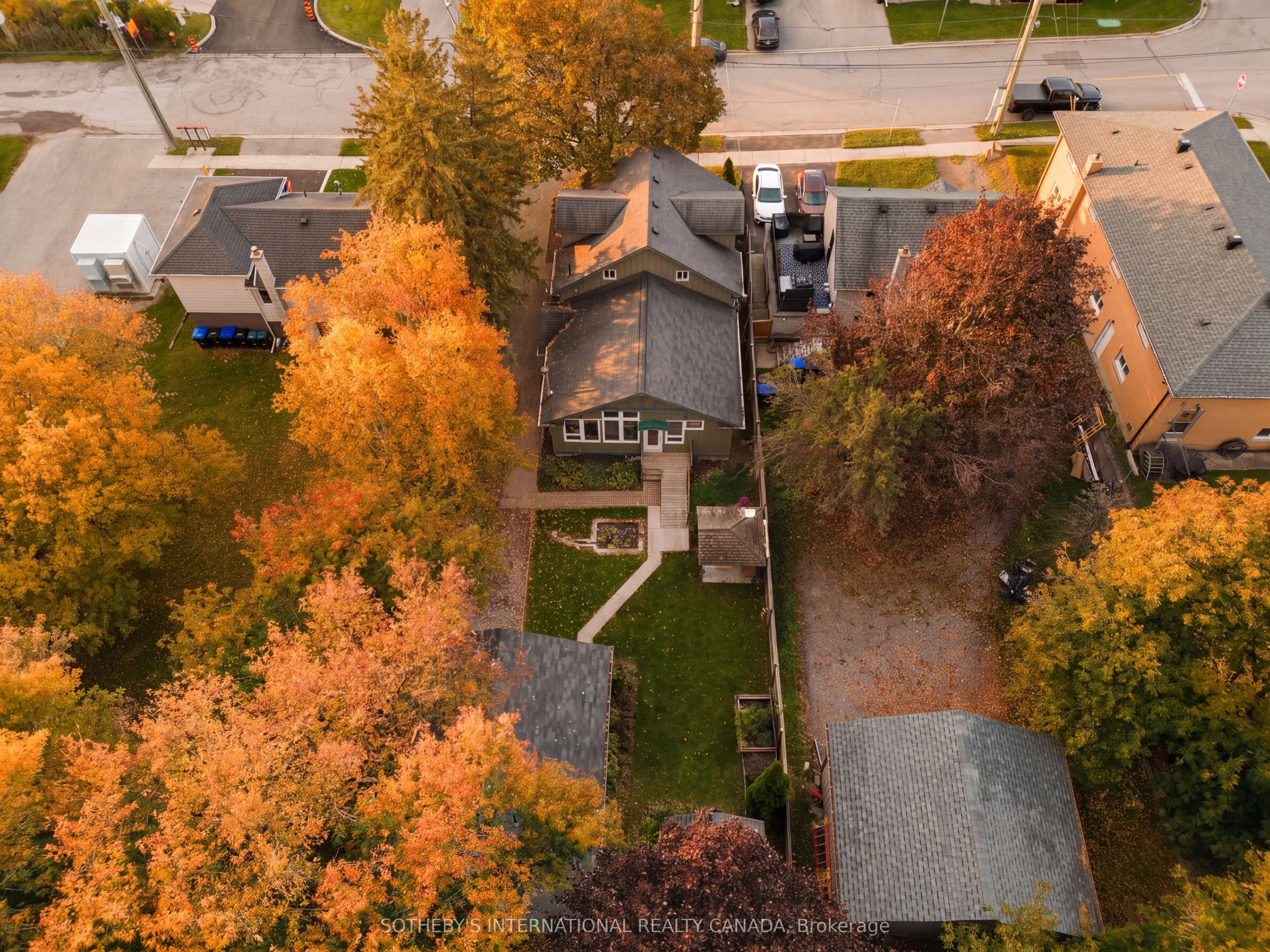 131 John Street E Property Photo 1