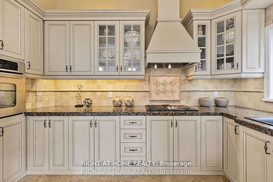 429 North Lake Road Property Photo 16