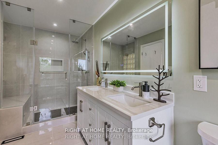 429 North Lake Road Property Photo 25