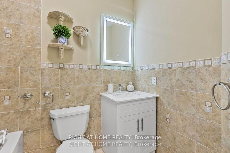 429 North Lake Road Property Photo 35