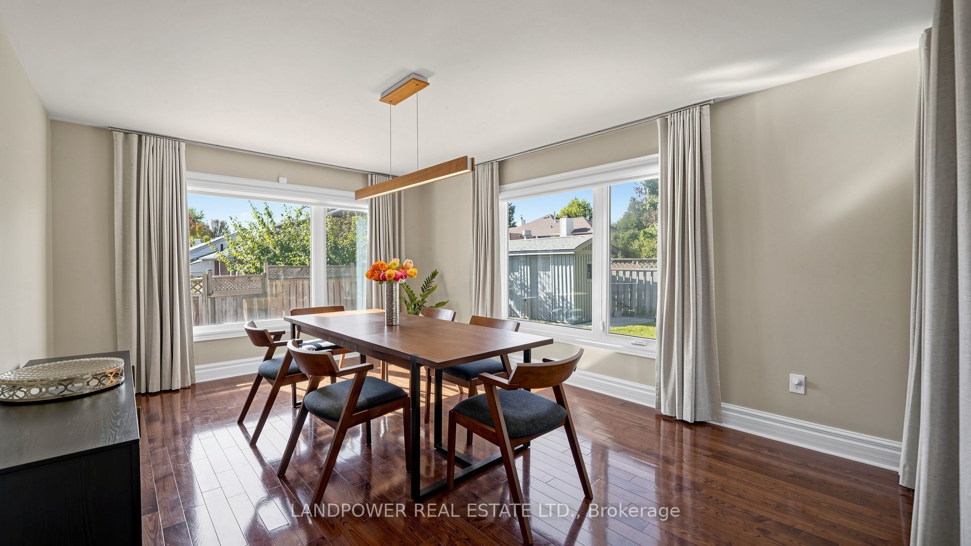 2 Ambleside Crescent Property Photo 9