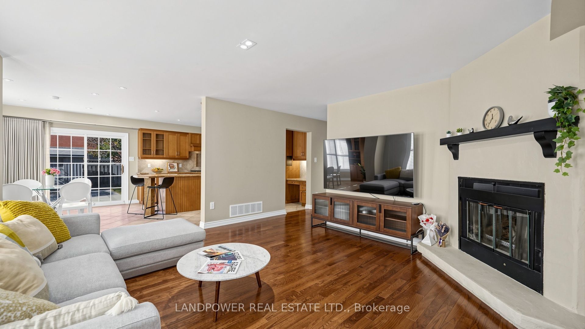 2 Ambleside Crescent Property Photo 19