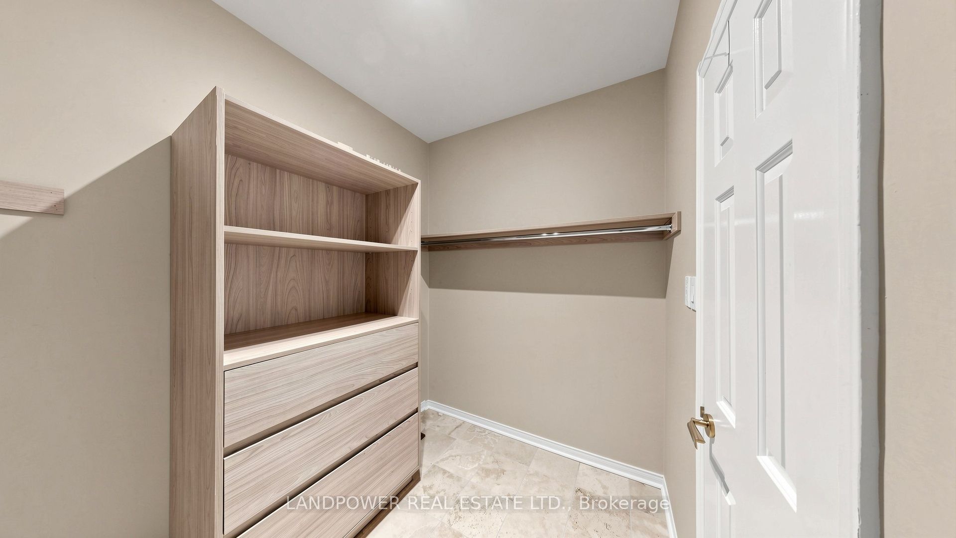 2 Ambleside Crescent Property Photo 27