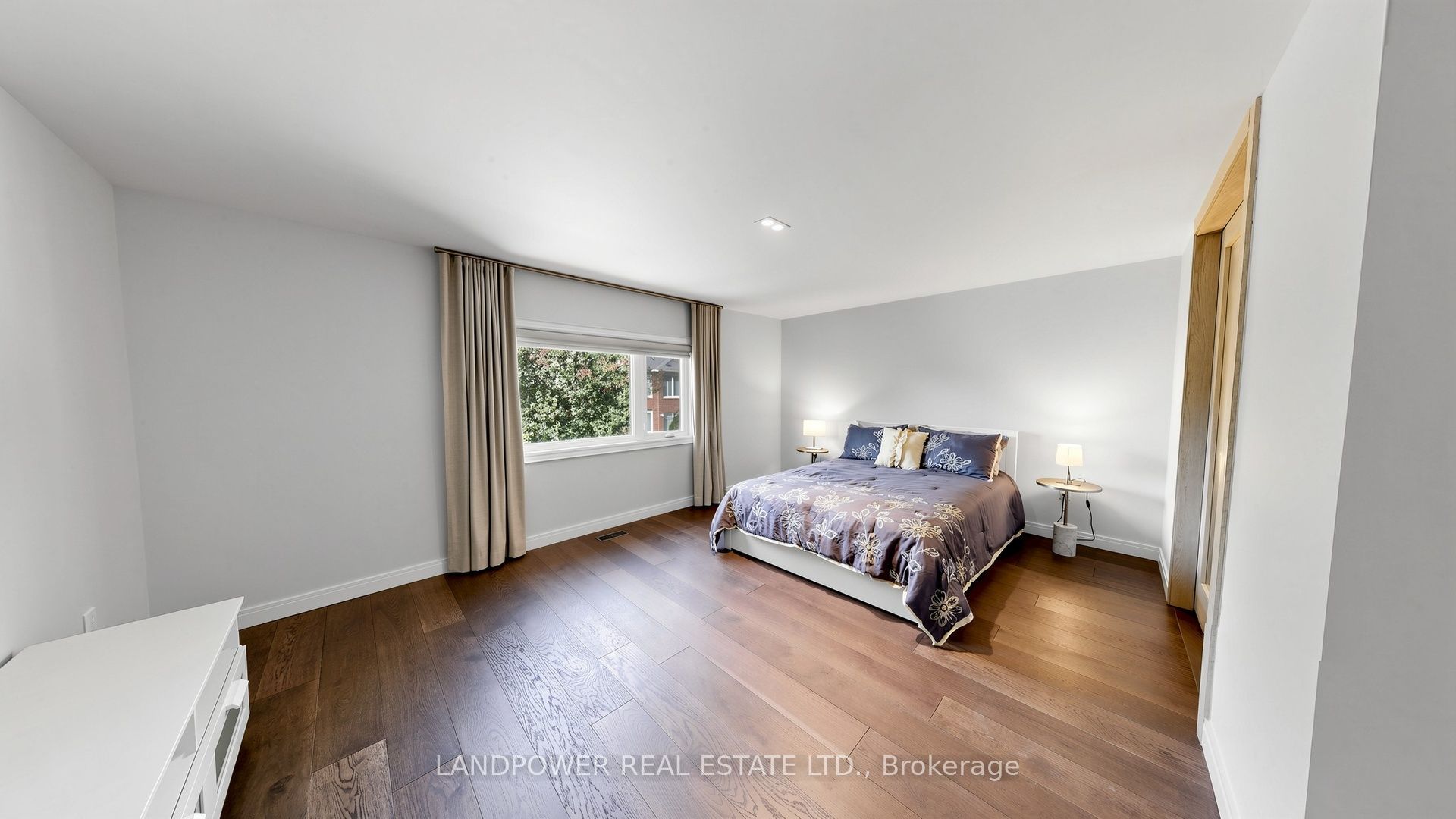 2 Ambleside Crescent Property Photo 32
