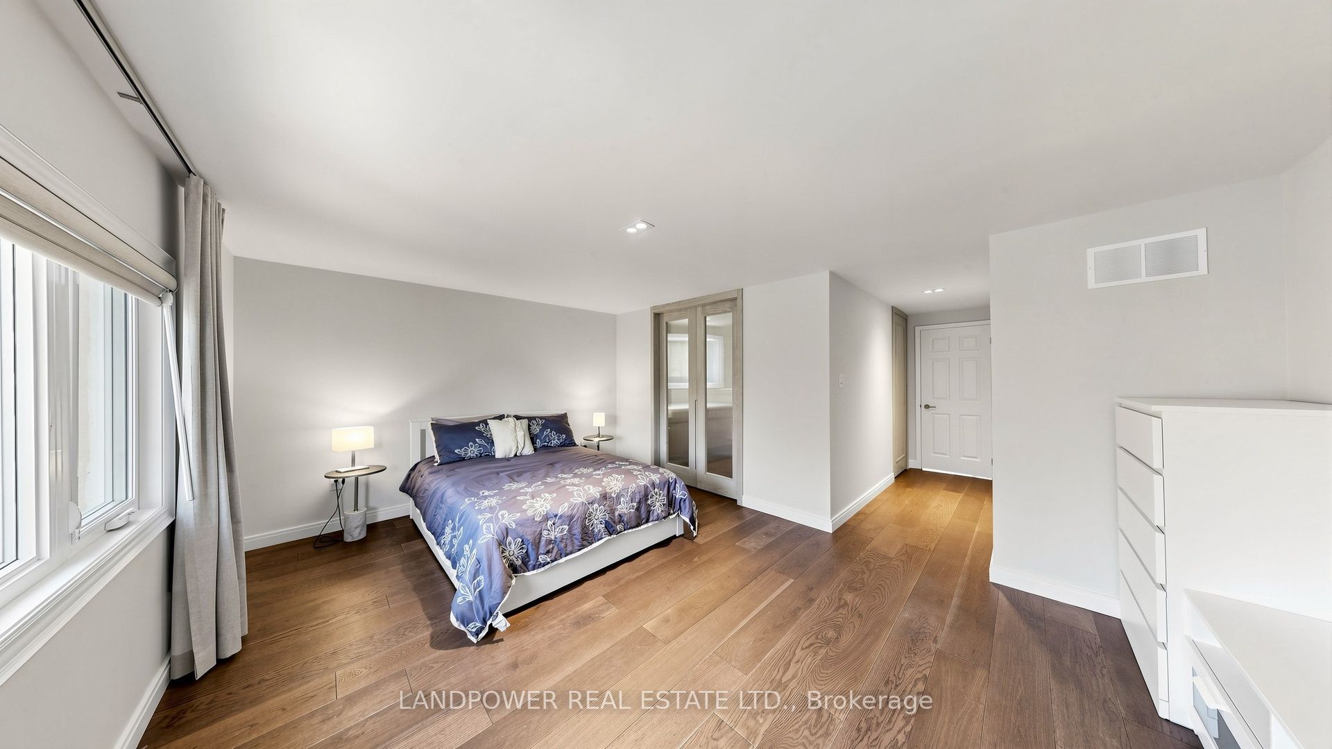 2 Ambleside Crescent Property Photo 33