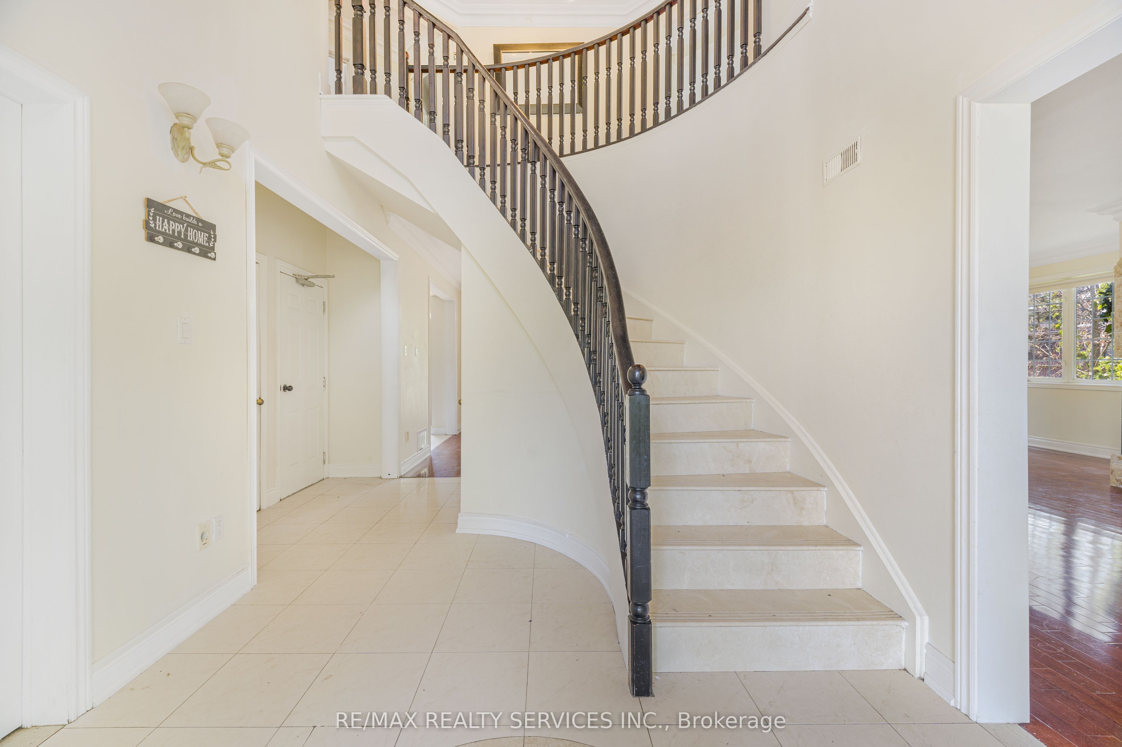 135 Spruce Avenue Property Photo 7