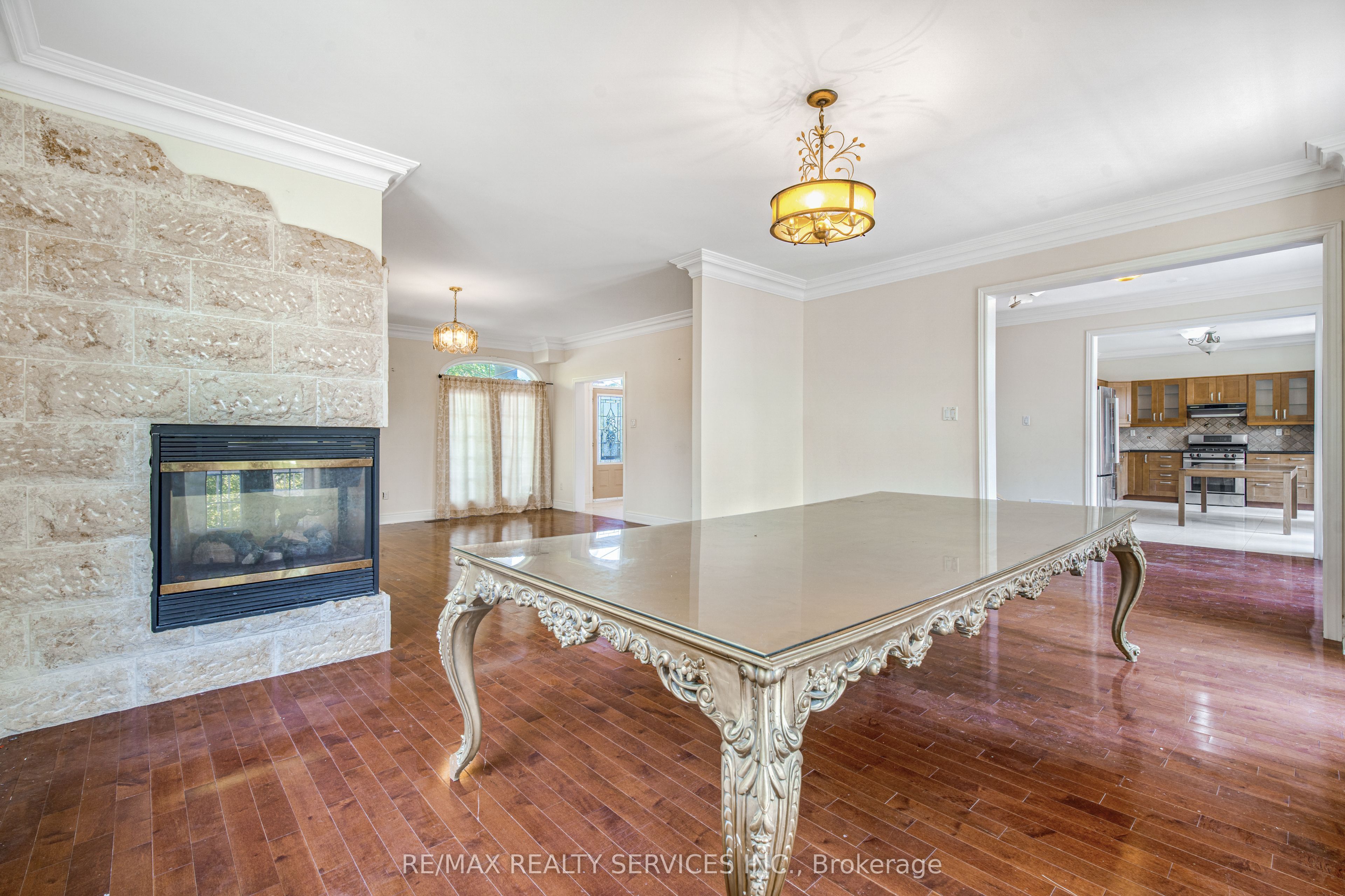 135 Spruce Avenue Property Photo 16