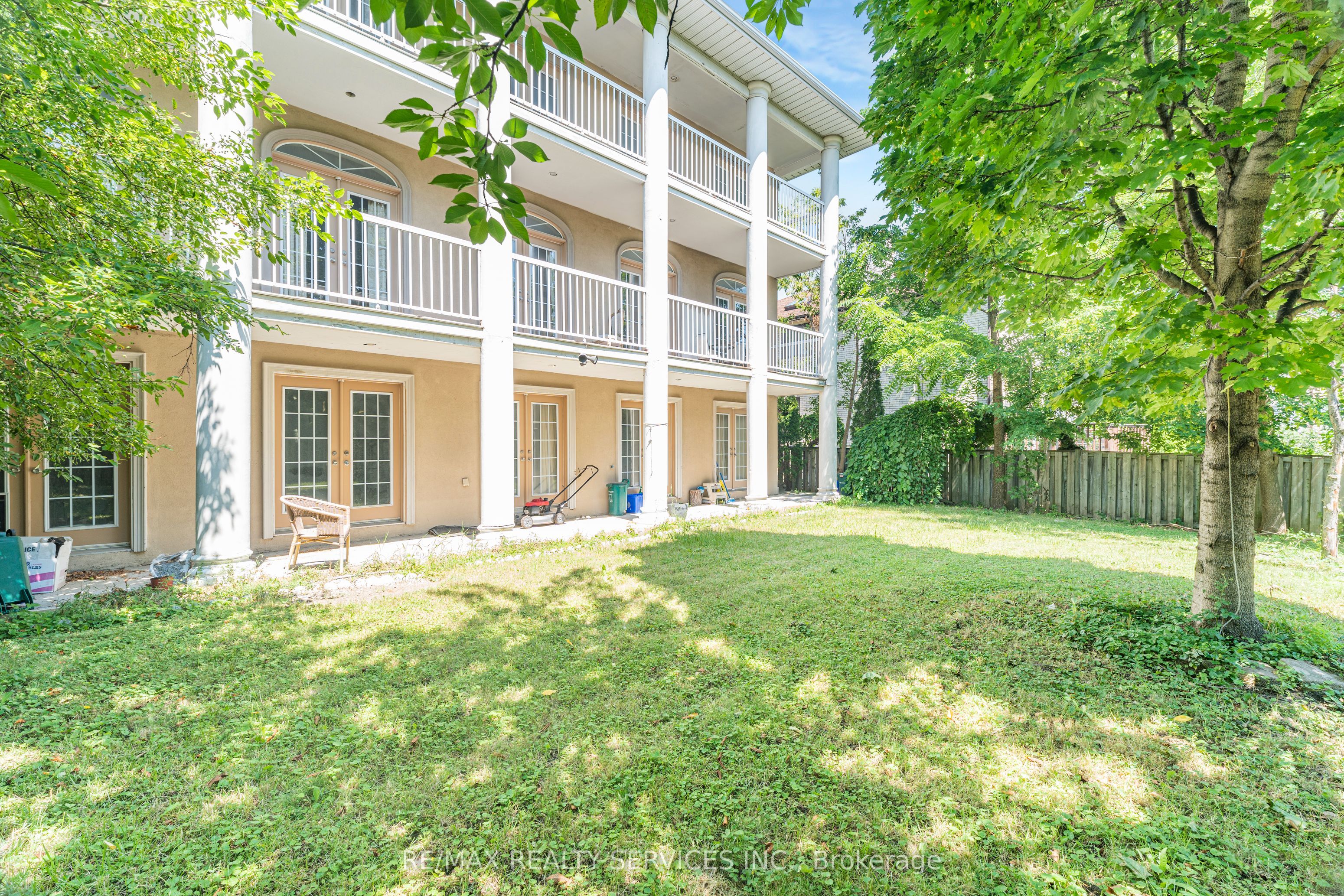 135 Spruce Avenue Property Photo 19