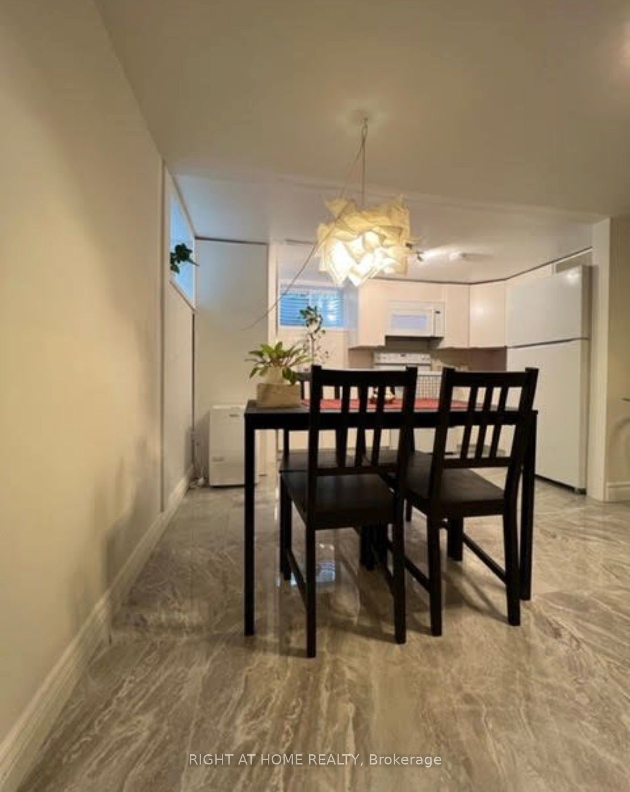 96 Simcoe Street Lower Unit Property Photo 13