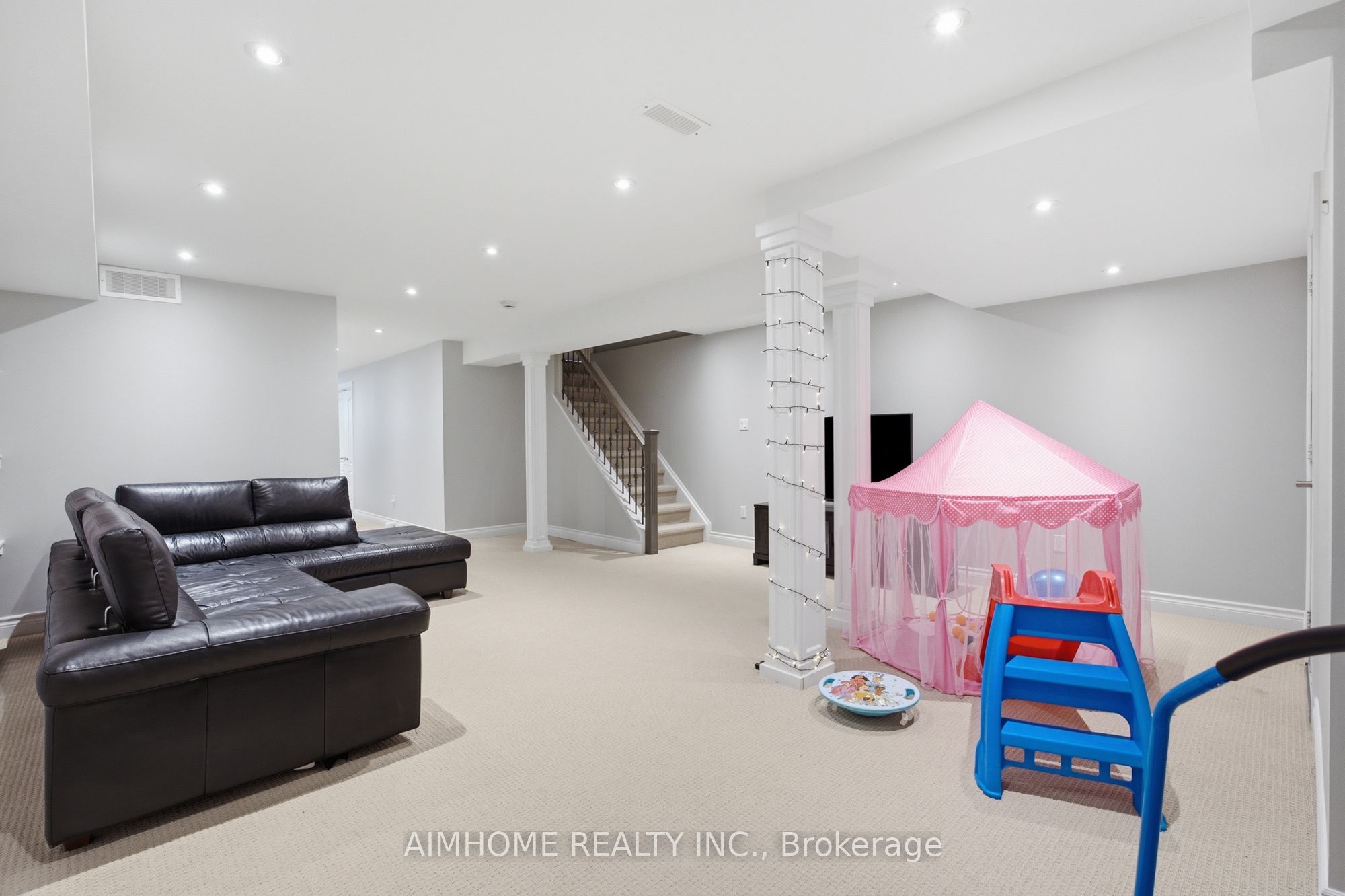 15 Calamint Lane Property Photo 45