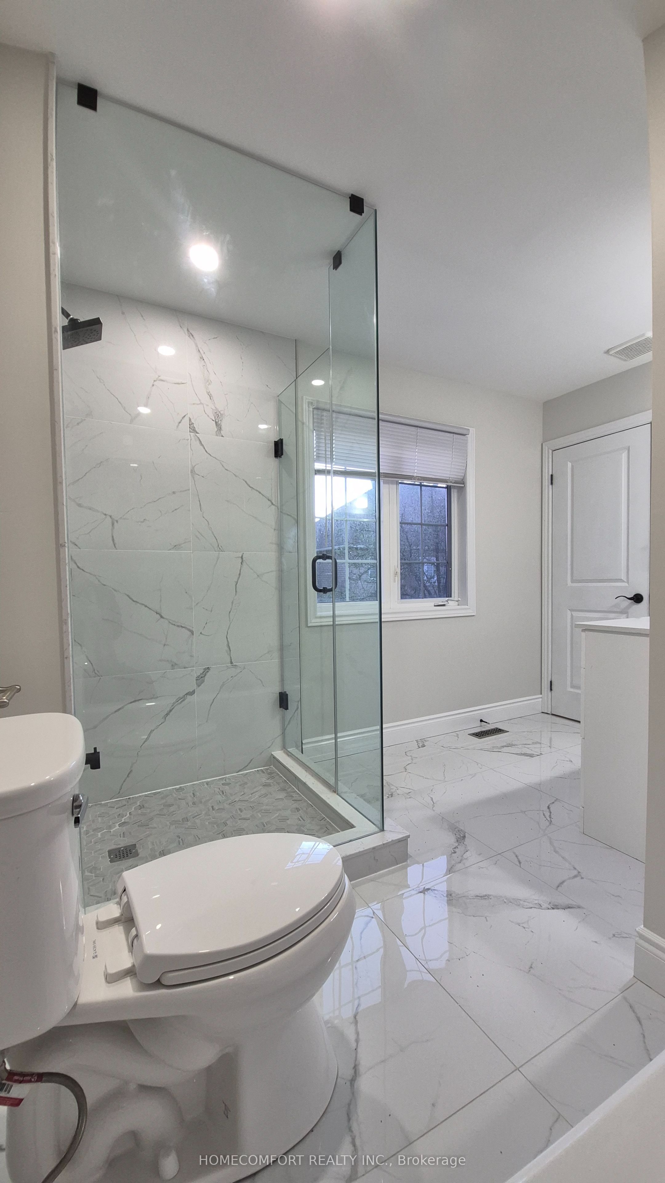 4 Caymus Street Property Photo 19