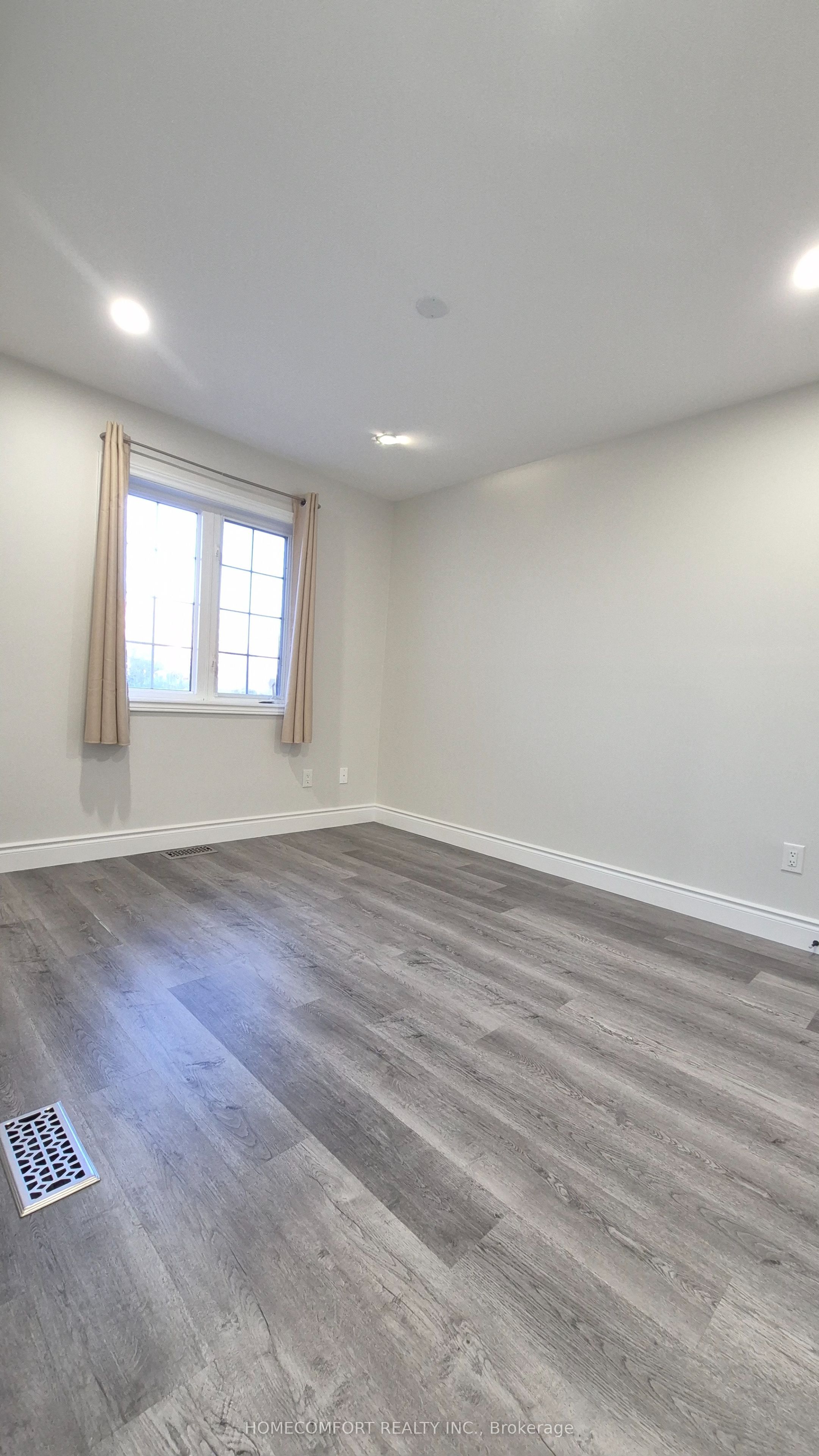 4 Caymus Street Property Photo 23