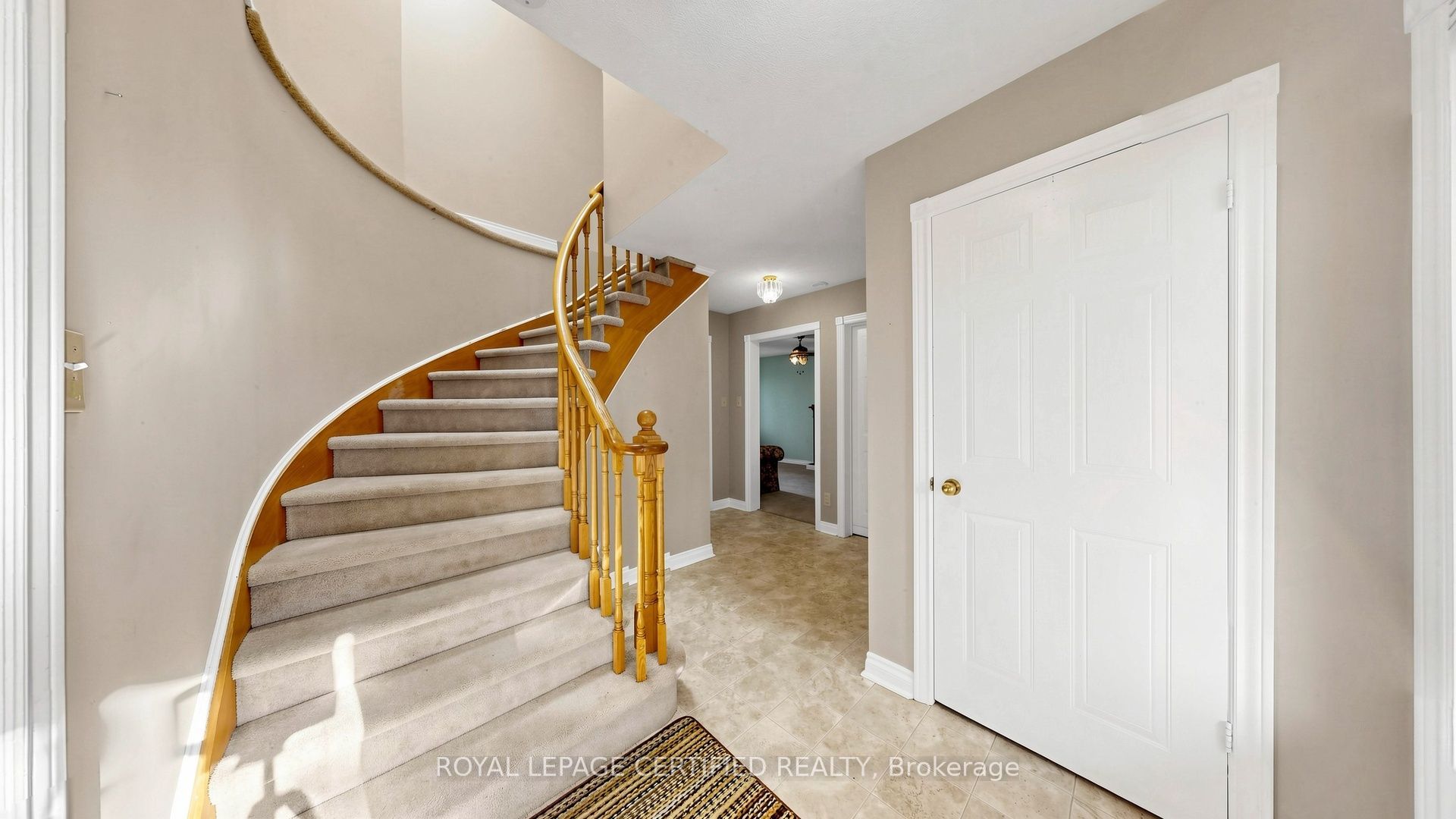 2 Gres Court Property Photo 7