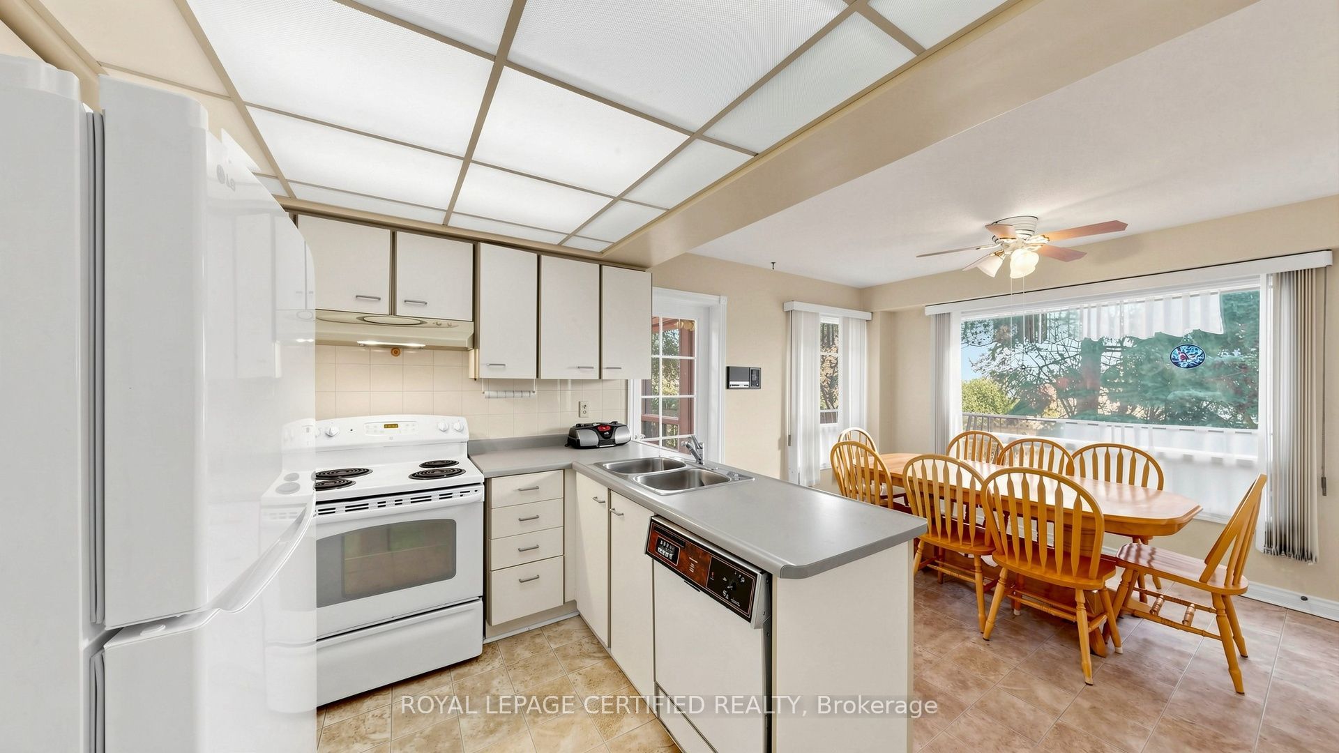 2 Gres Court Property Photo 20