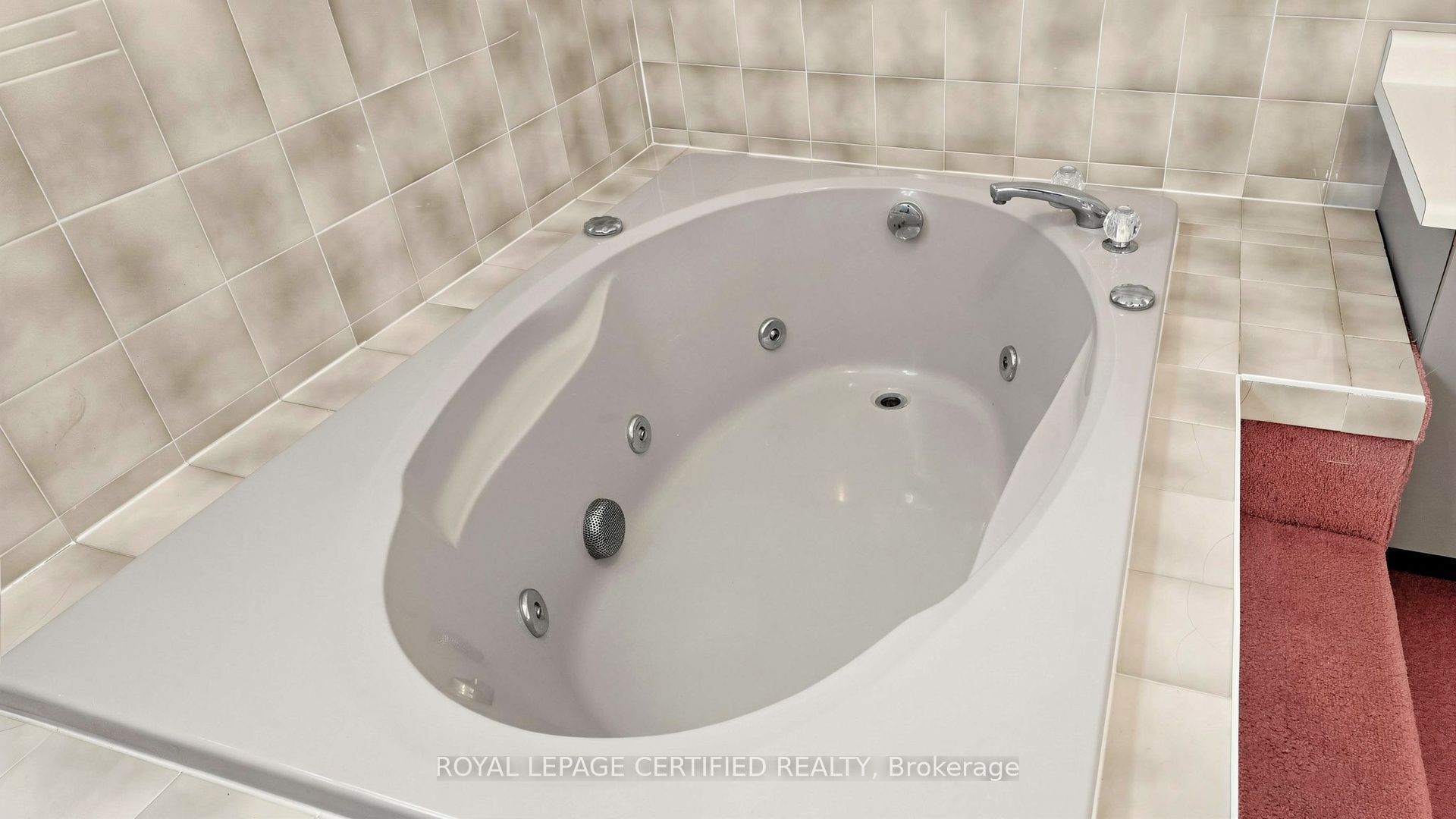 2 Gres Court Property Photo 32