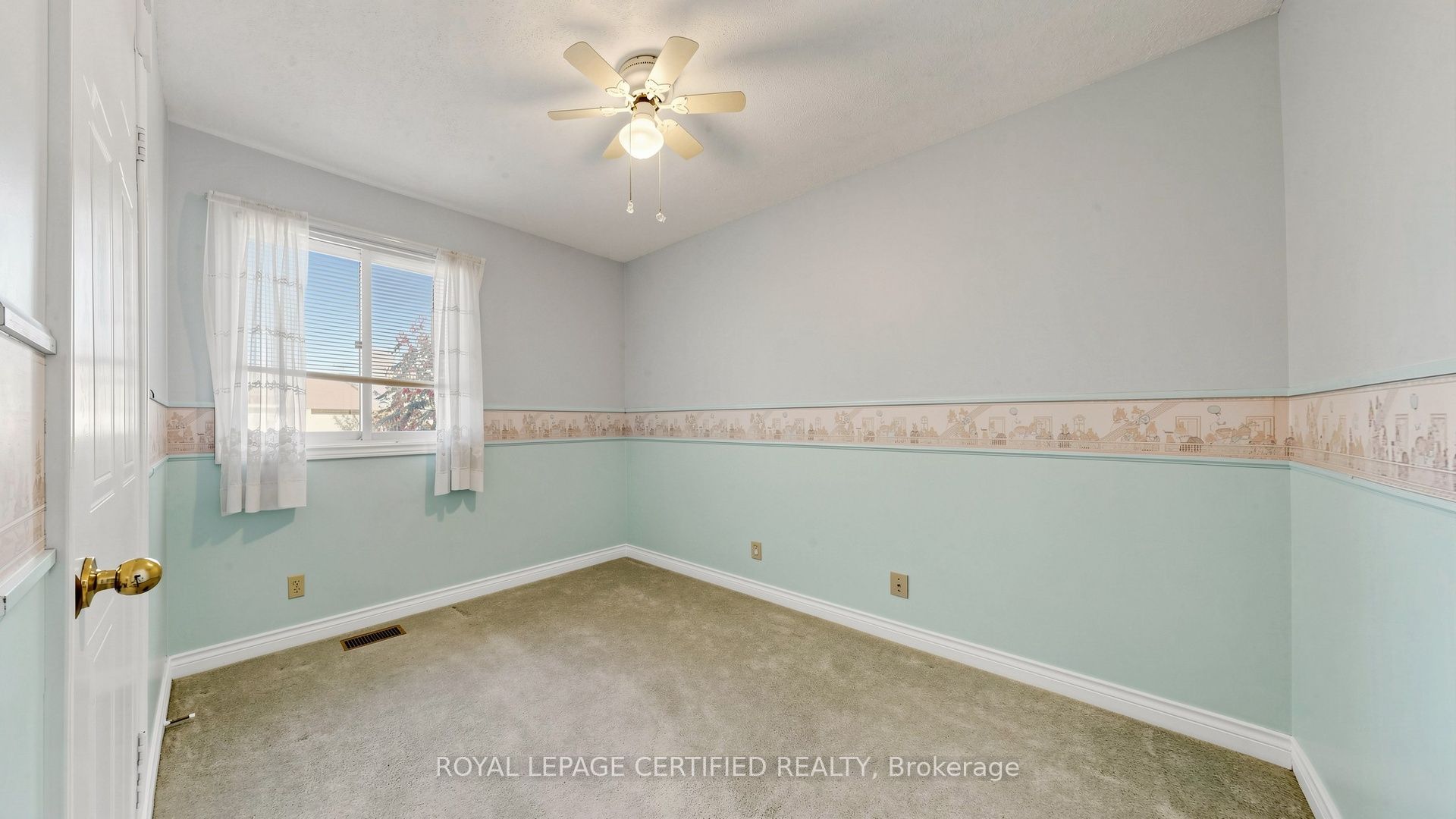 2 Gres Court Property Photo 36