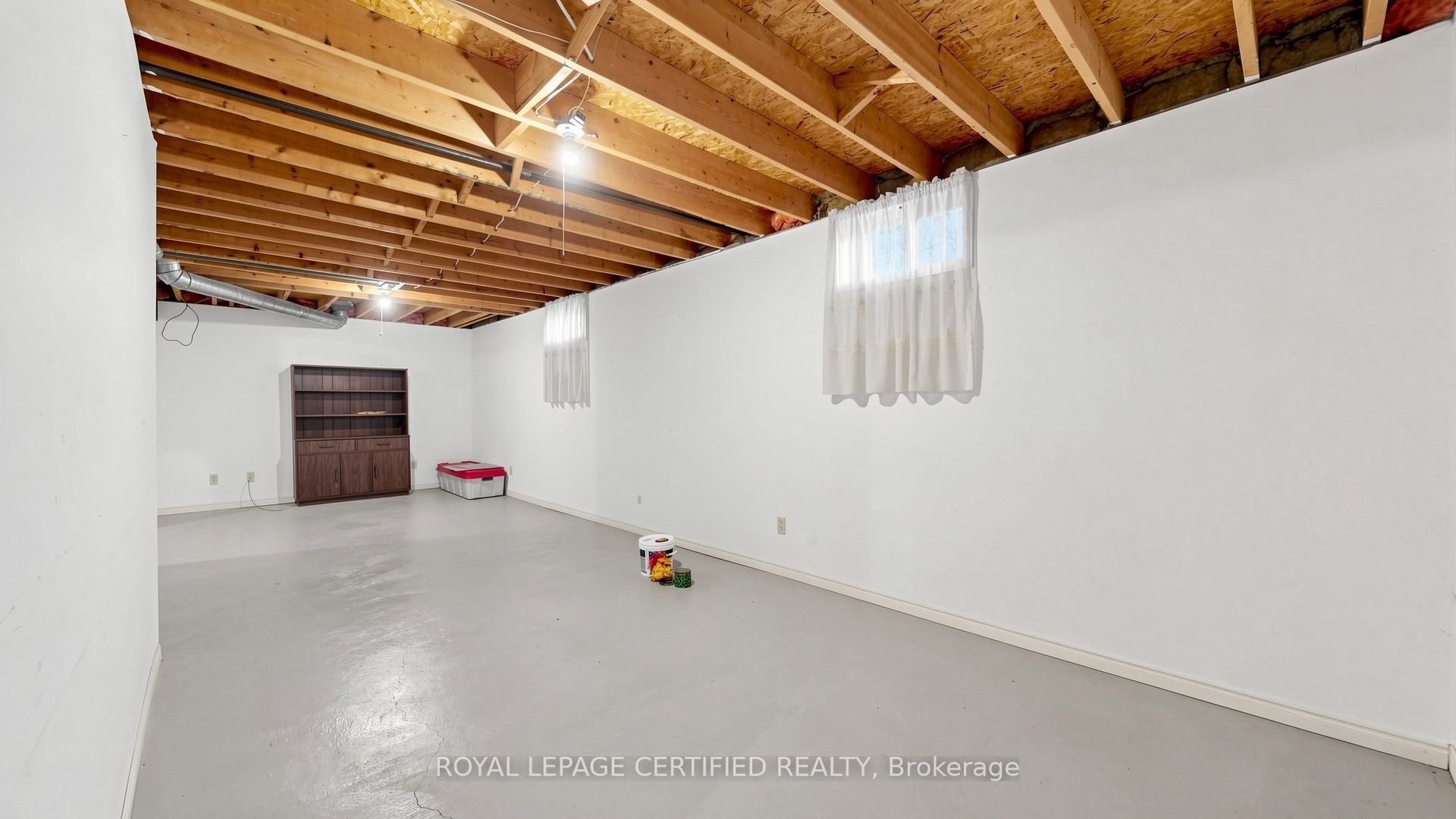 2 Gres Court Property Photo 41