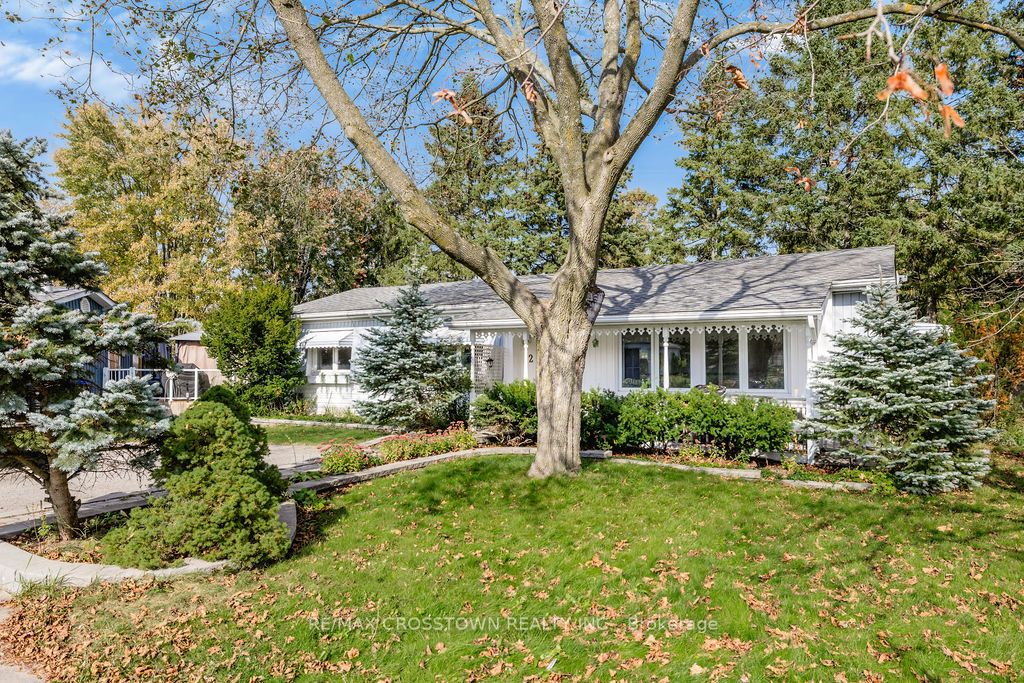 2 Tamarack Court Property Photo 1