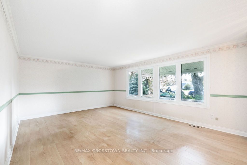 2 Tamarack Court Property Photo 6