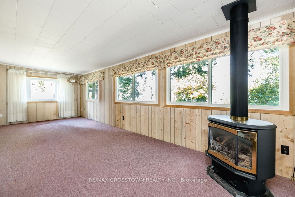 2 Tamarack Court Property Photo 18