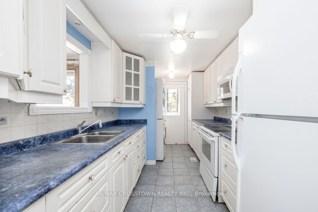 2 Tamarack Court Property Photo 22