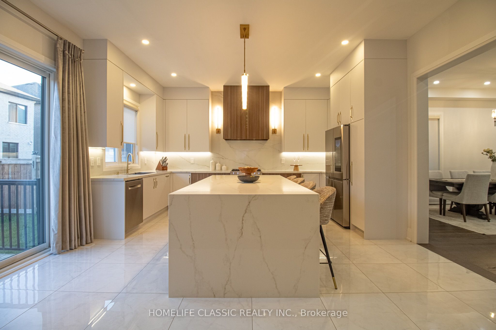 43 Longworth Avenue Property Photo 1