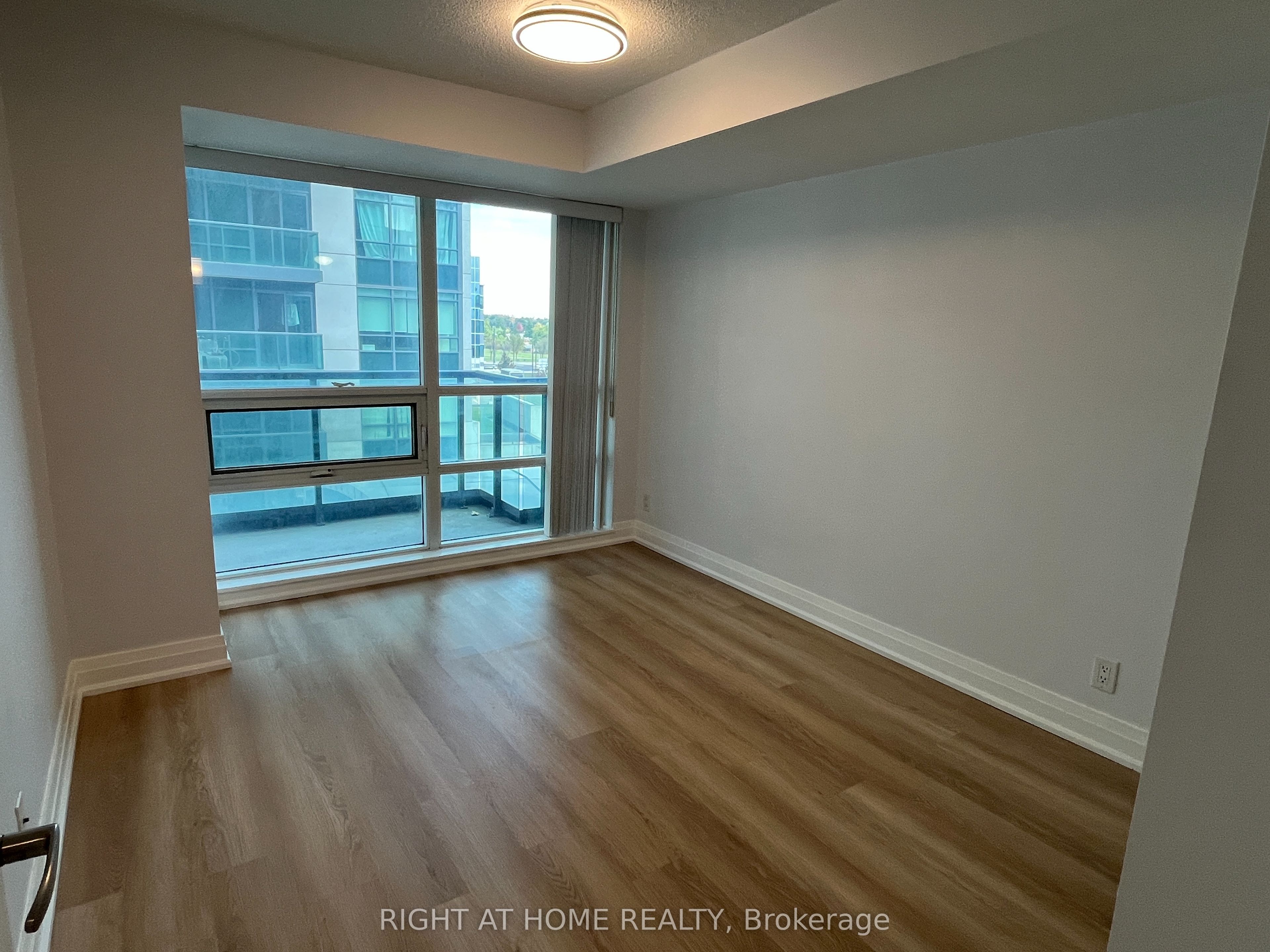 75 South Town Centre Boulevard 509 Property Photo 13