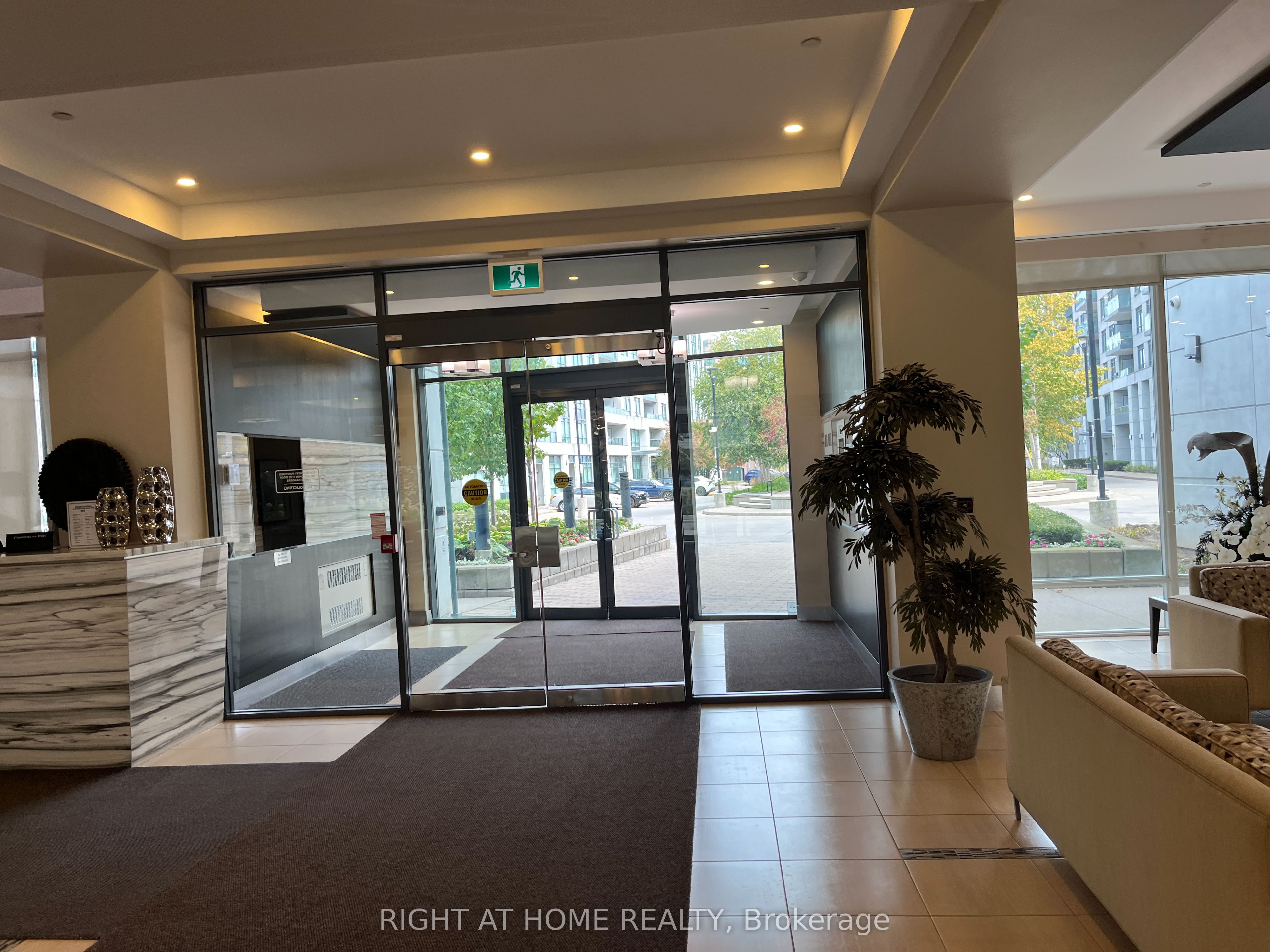75 South Town Centre Boulevard 509 Property Photo 19