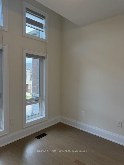 88 Tempel Street Property Photo 9