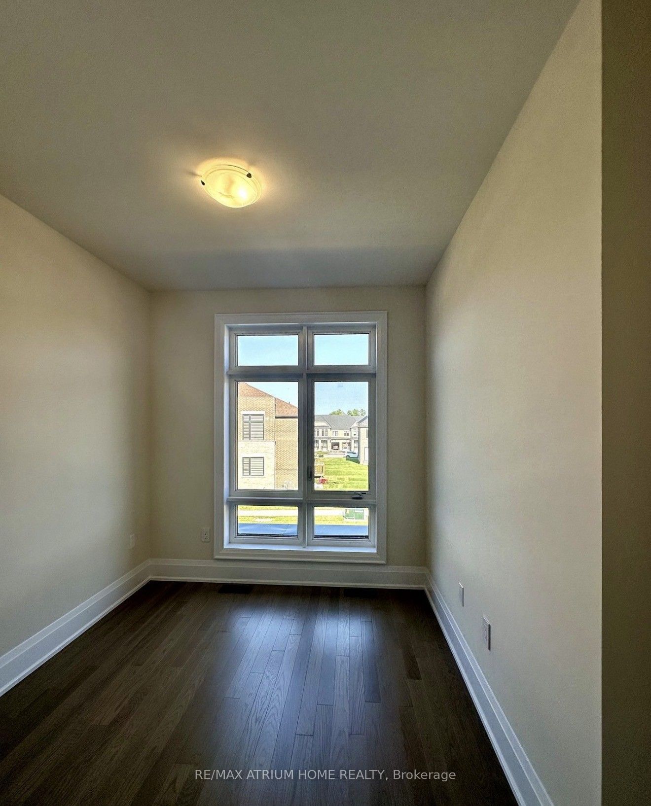 88 Tempel Street Property Photo 12