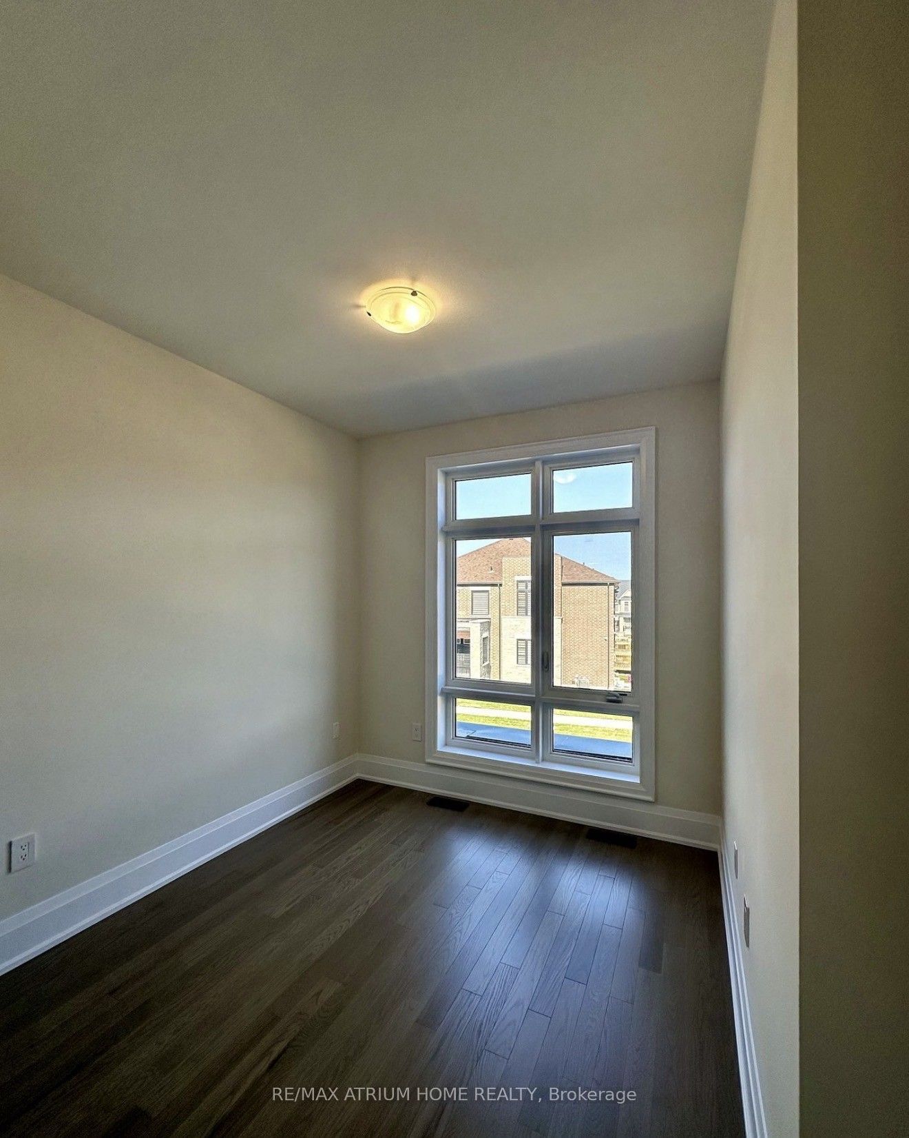 88 Tempel Street Property Photo 13