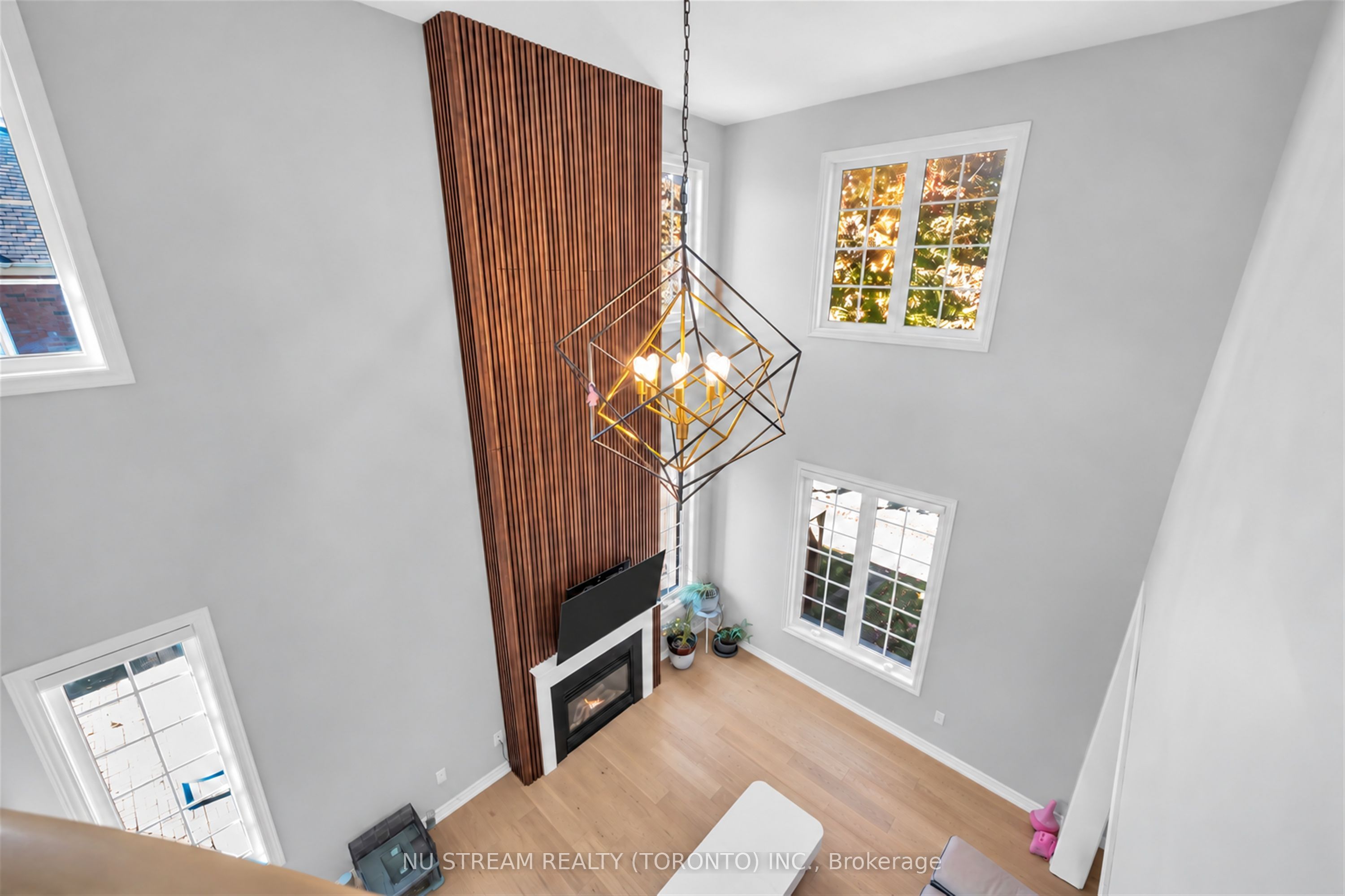 30 Pinecrest Street Property Photo 22