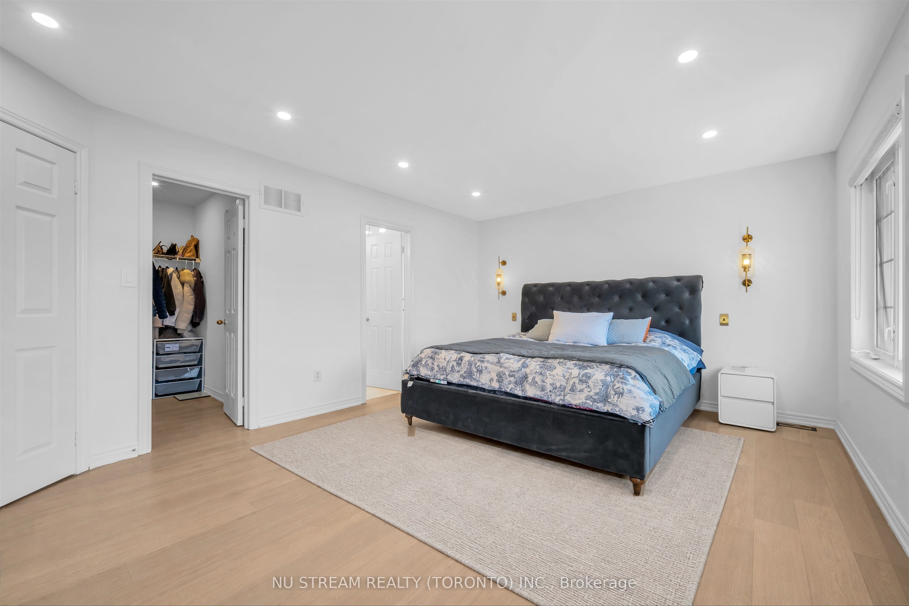 30 Pinecrest Street Property Photo 25