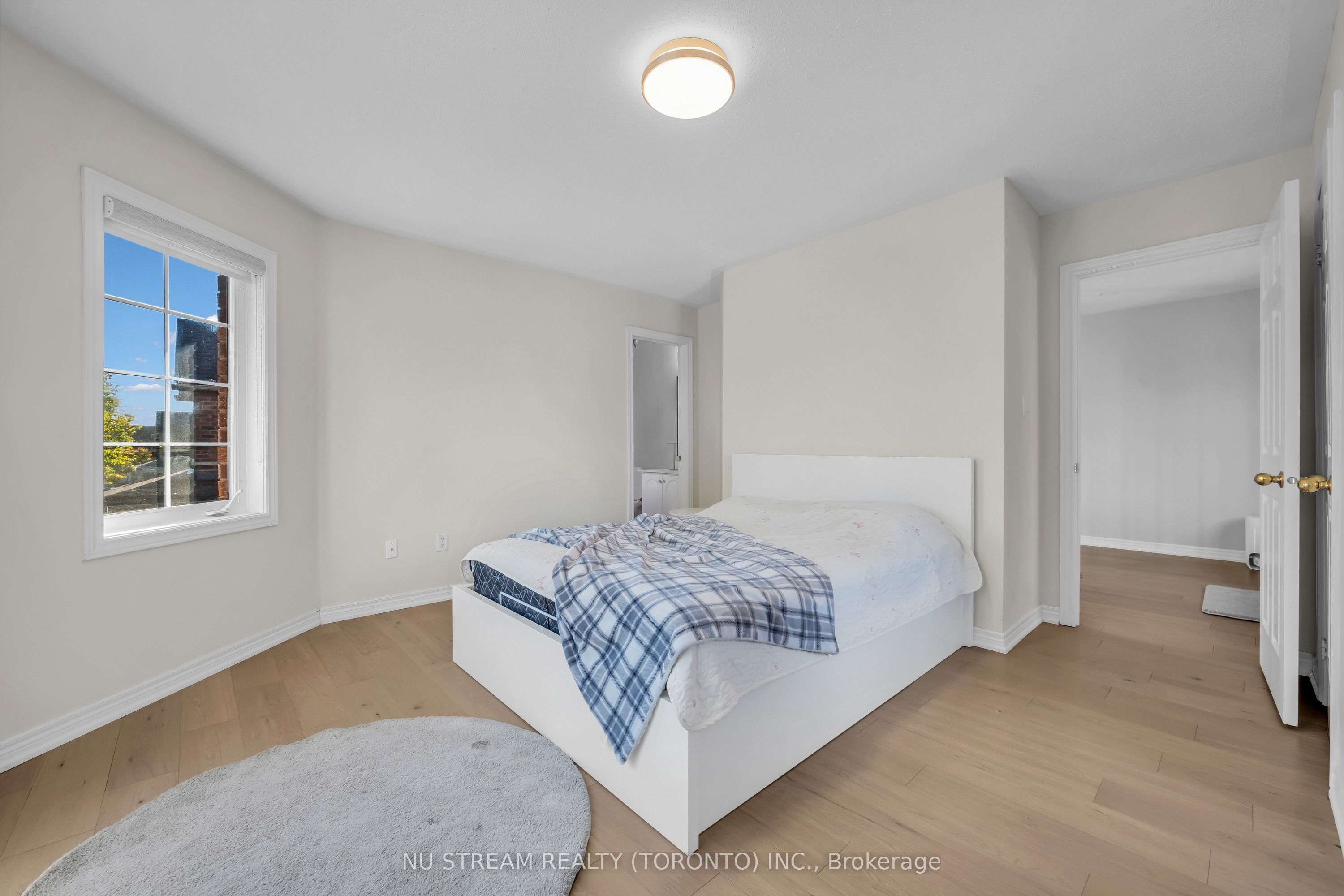 30 Pinecrest Street Property Photo 30