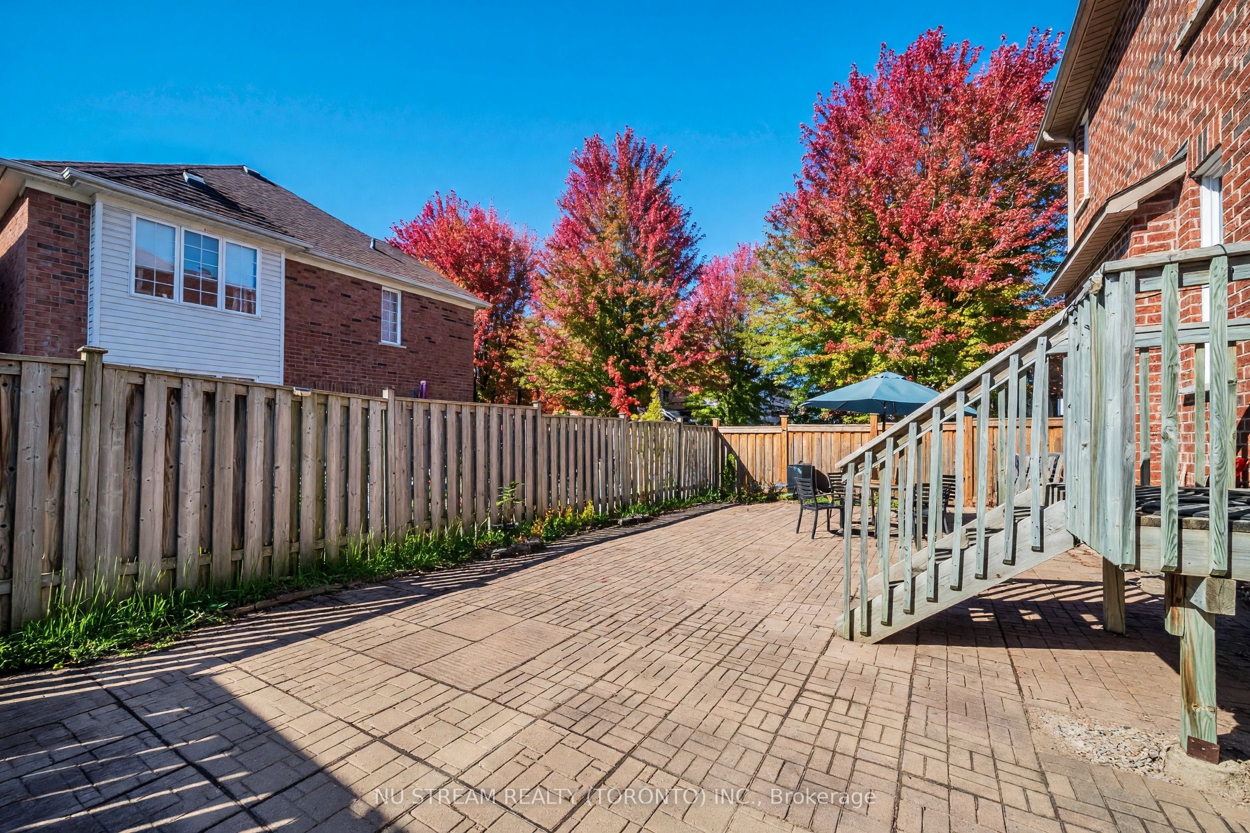 30 Pinecrest Street Property Photo 44